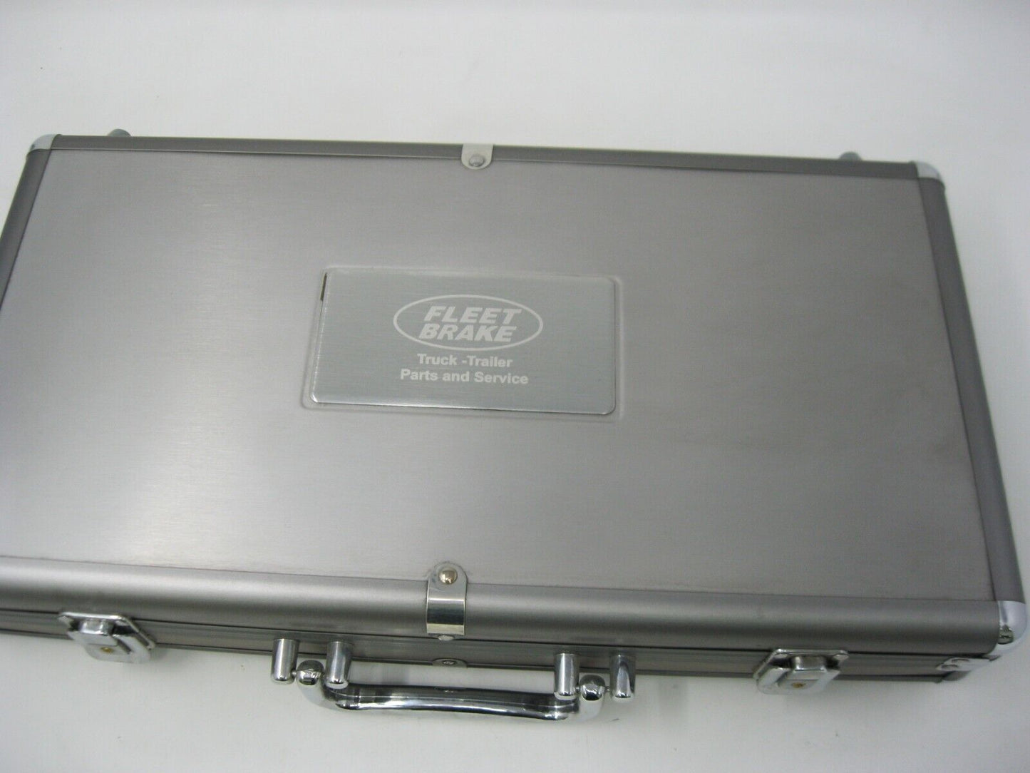 Poker Set in Aluminum Kit