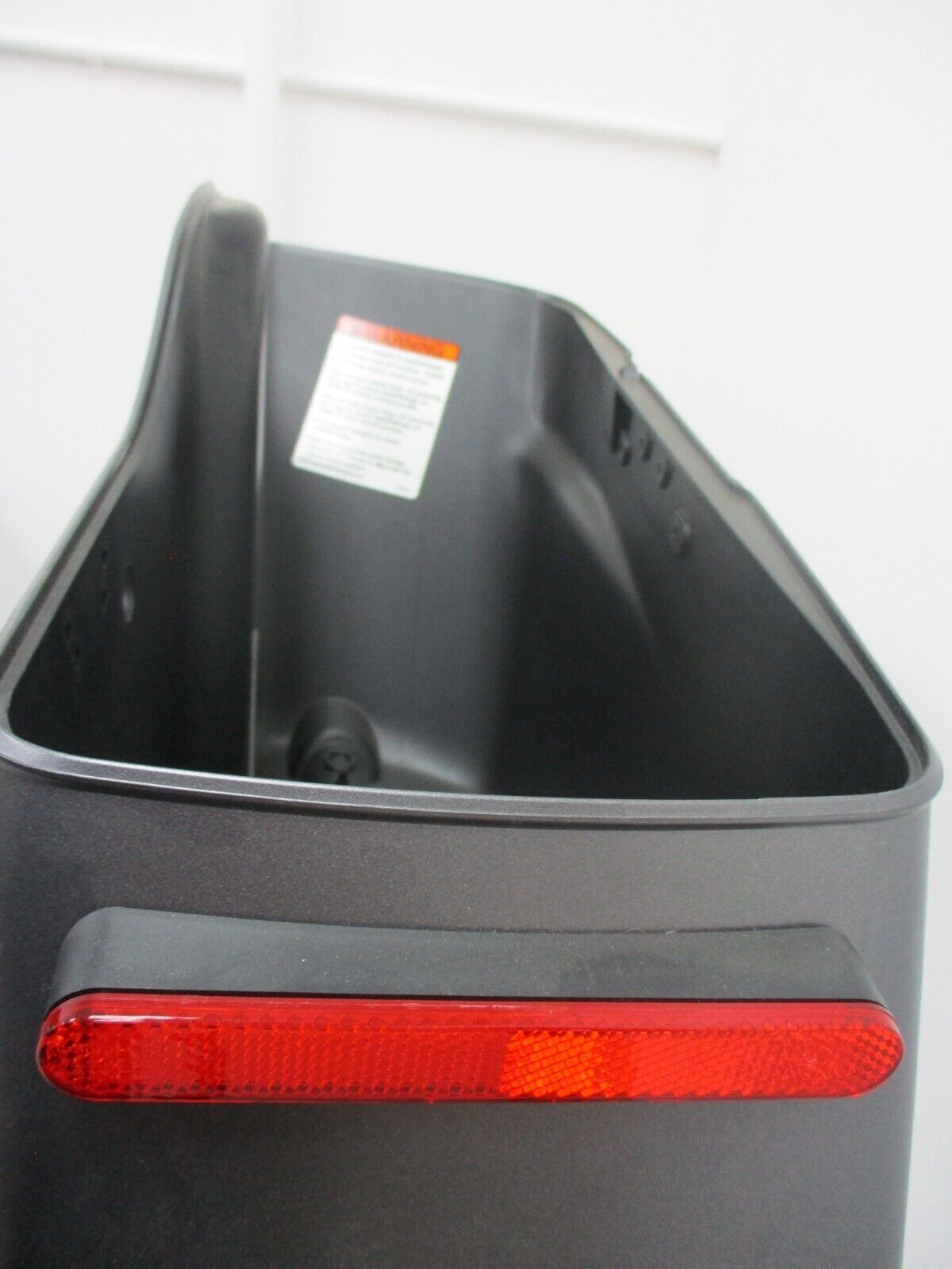 Harley Davidson OEM RH Saddlebag GRAY 90200412 2014-Later