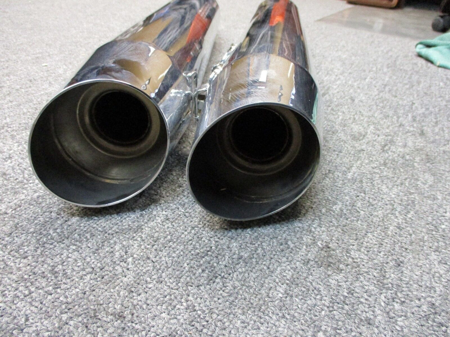HARLEY-DAVIDSON 2017 TOURING FLHXS MUFFLERS 64900235
