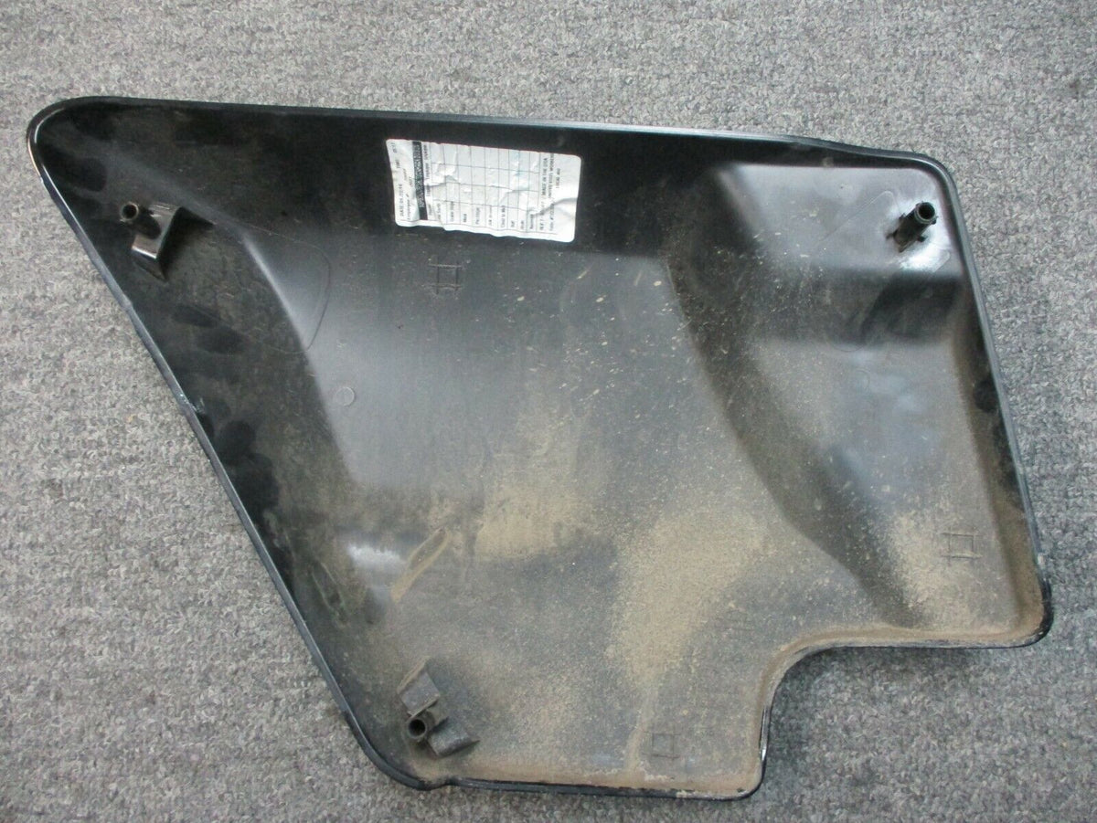 Harley Davidson Used Right Side Cover Vivid Black Silver Pin Stripes 57200078DBX