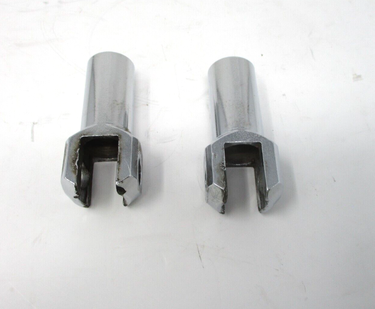 Harley-Davidson OEM Passenger Foot Peg Mounts 50943-05A