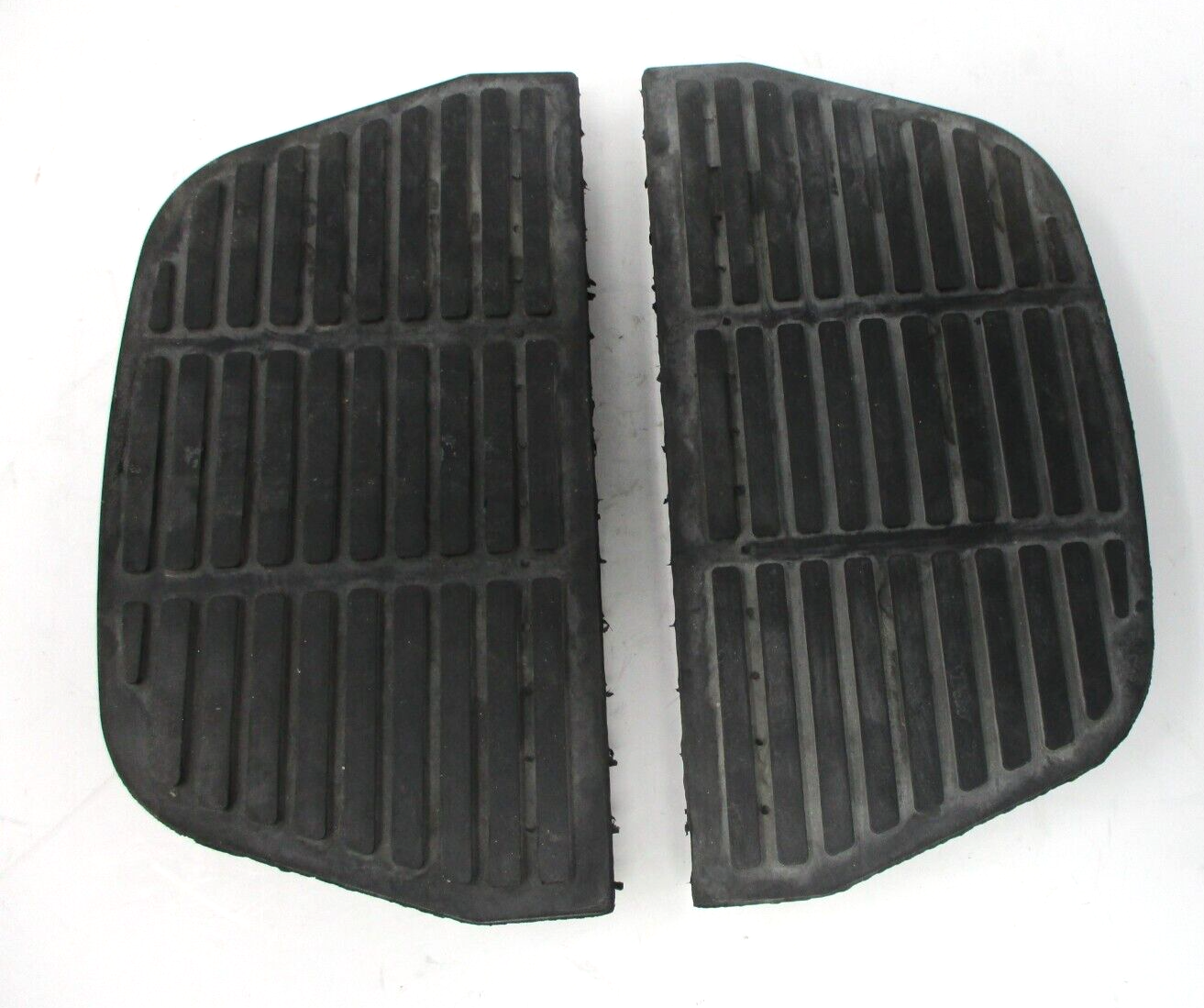 Harley Davidson Passenger Floorboard Pads '07 FLHTCU 50613-91