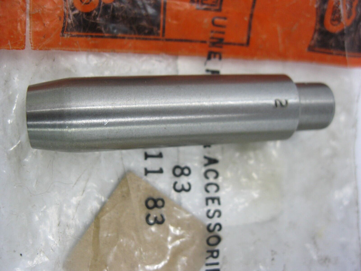 Harley-Davidson OEM NOS Valve Guide +0002 OS (Single Guide) 18133-83