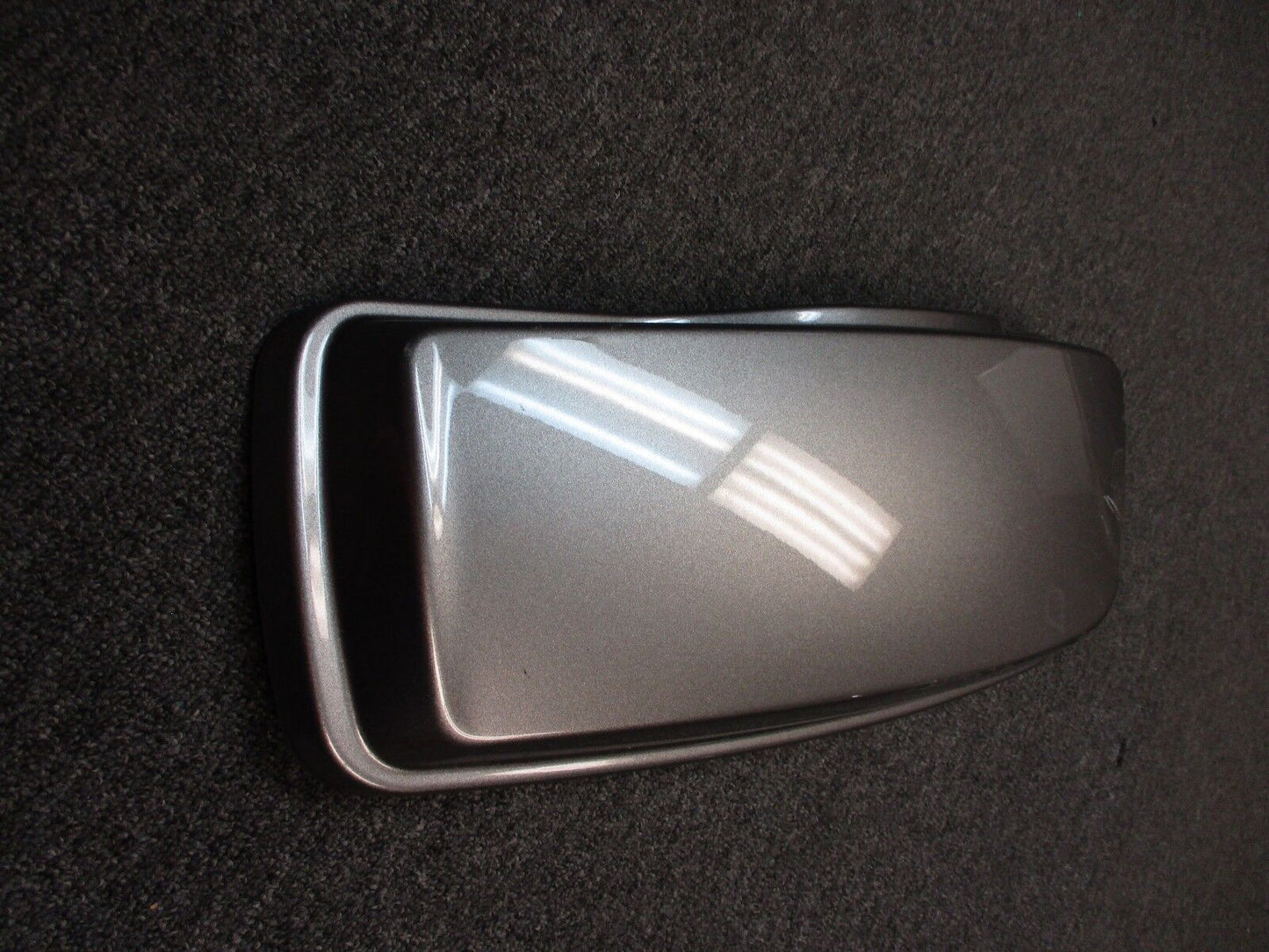 Harley Davidson OEM FL Touring RIGHT Saddlebag Lid Silver 90200411 (Prime#)