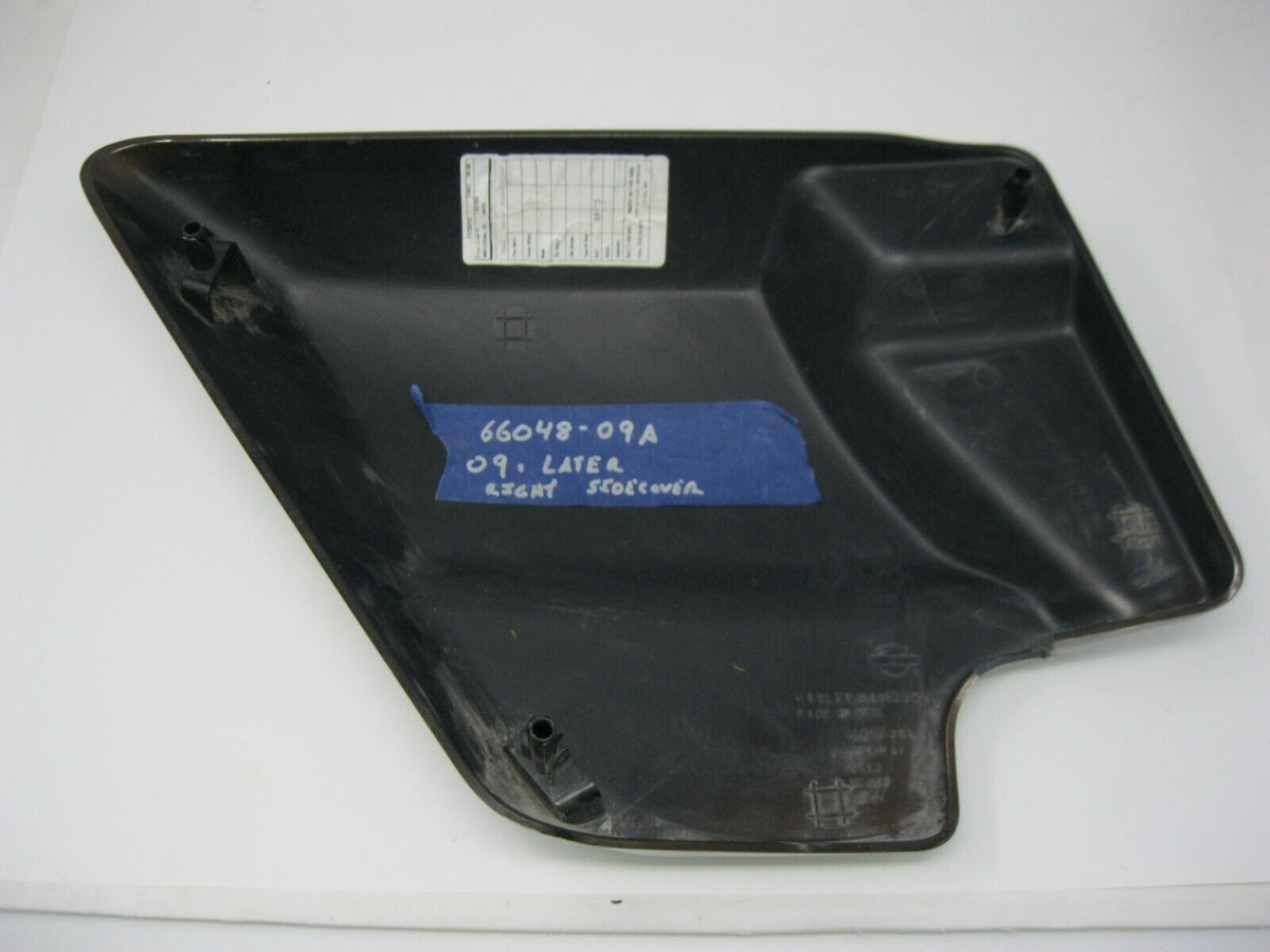 Harley-Davidson OEM 13-22 Touring Right Side Cover (Prime#) 66048-09A