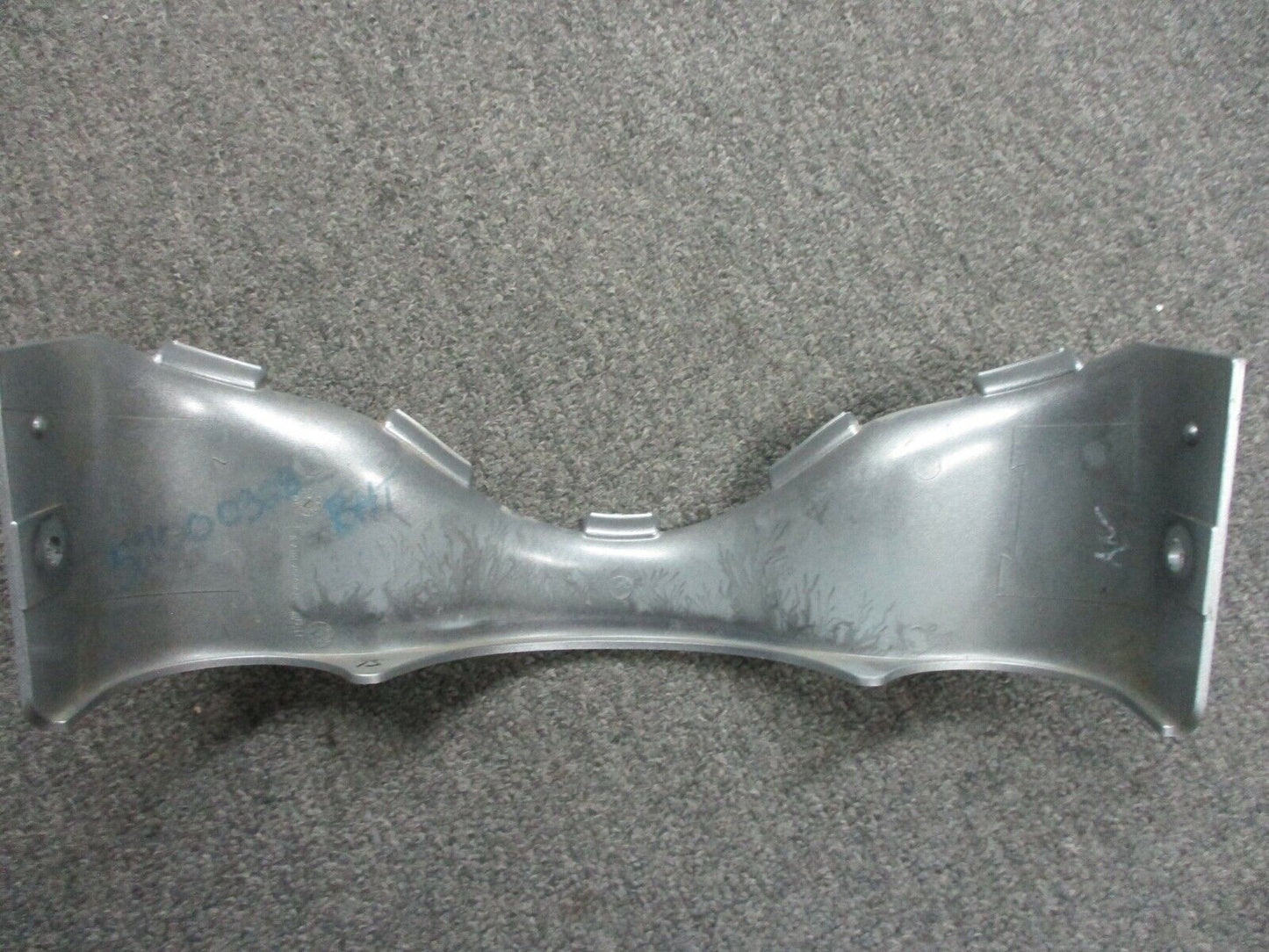Harley-Davidson OEM 14-18 FLHXS Fairing Skirt Brilliant Silver Pearl 57000328BHT