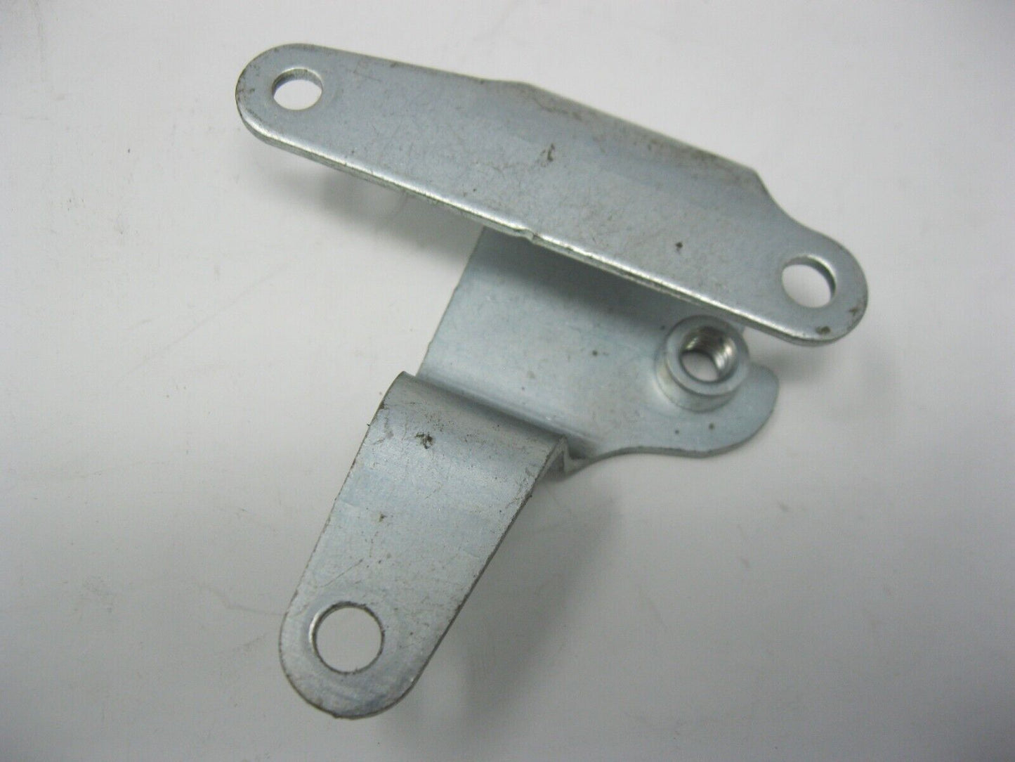 Harley-Davidson OEM 14-17 FLHT FLST Air Cleaner Bracket 60900005