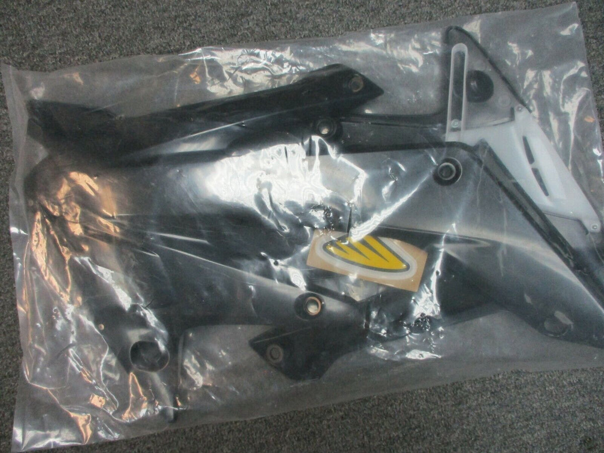 Honda CFR250 Black 04-08 Powerflow Intake Radiator Shrouds By CYCRA 1875-12