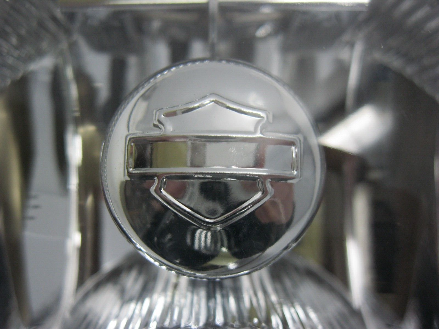 Harley-Davidson OEM 14-22 FLH Dual Bulb Halogen Headlamp 67700062