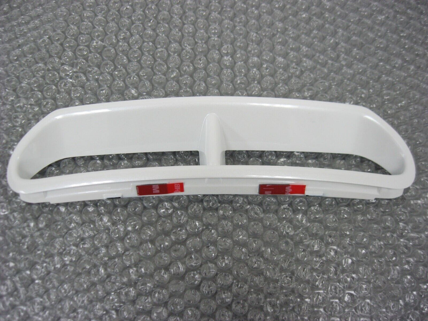 Harley Davidson OEM 2016 CVO FLHXSE Street Glide Fairing Vent 61300504EAY
