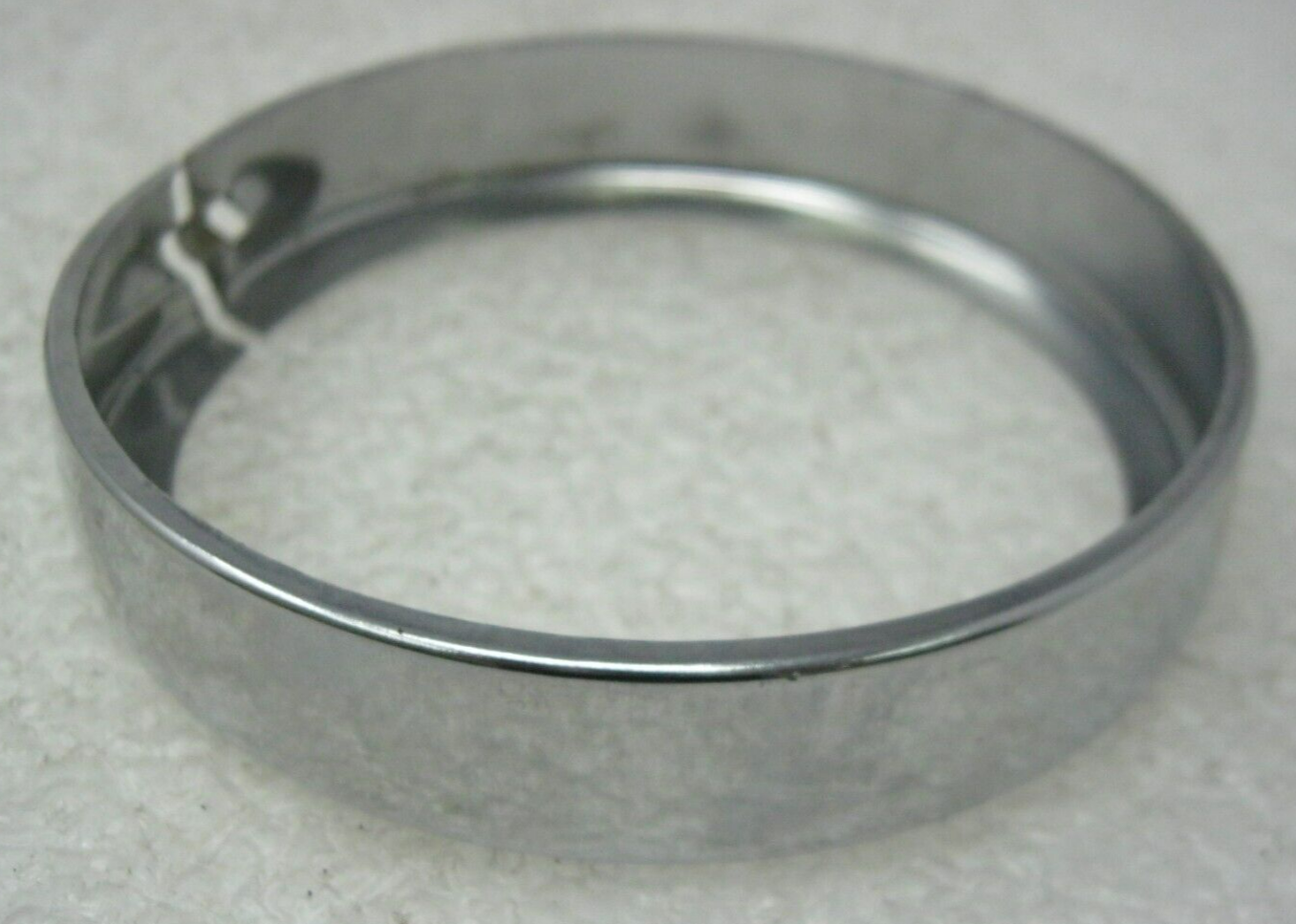 Harley-Davidson OEM 01-23 4.5" Chrome Passing Lamp FLAT-TOP Bezel 68725-62A