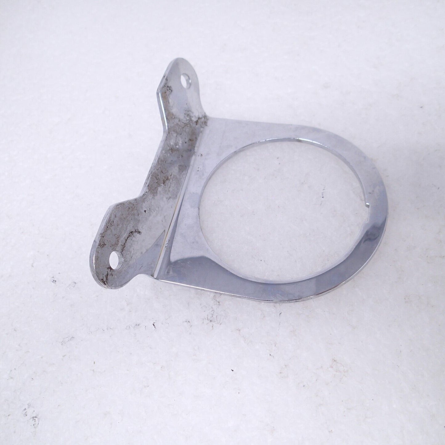Genuine HARLEY DAVIDSON CHROME SPEEDOMETER MOUNTING BRACKET 67053-92