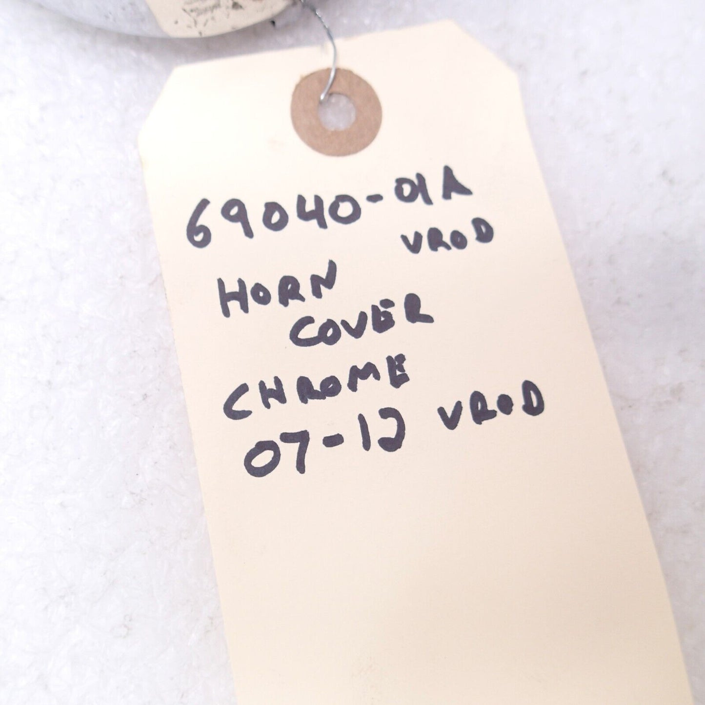 2002 HARLEY-DAVIDSON V-ROD VRSCB Horn Cover 69040-01a