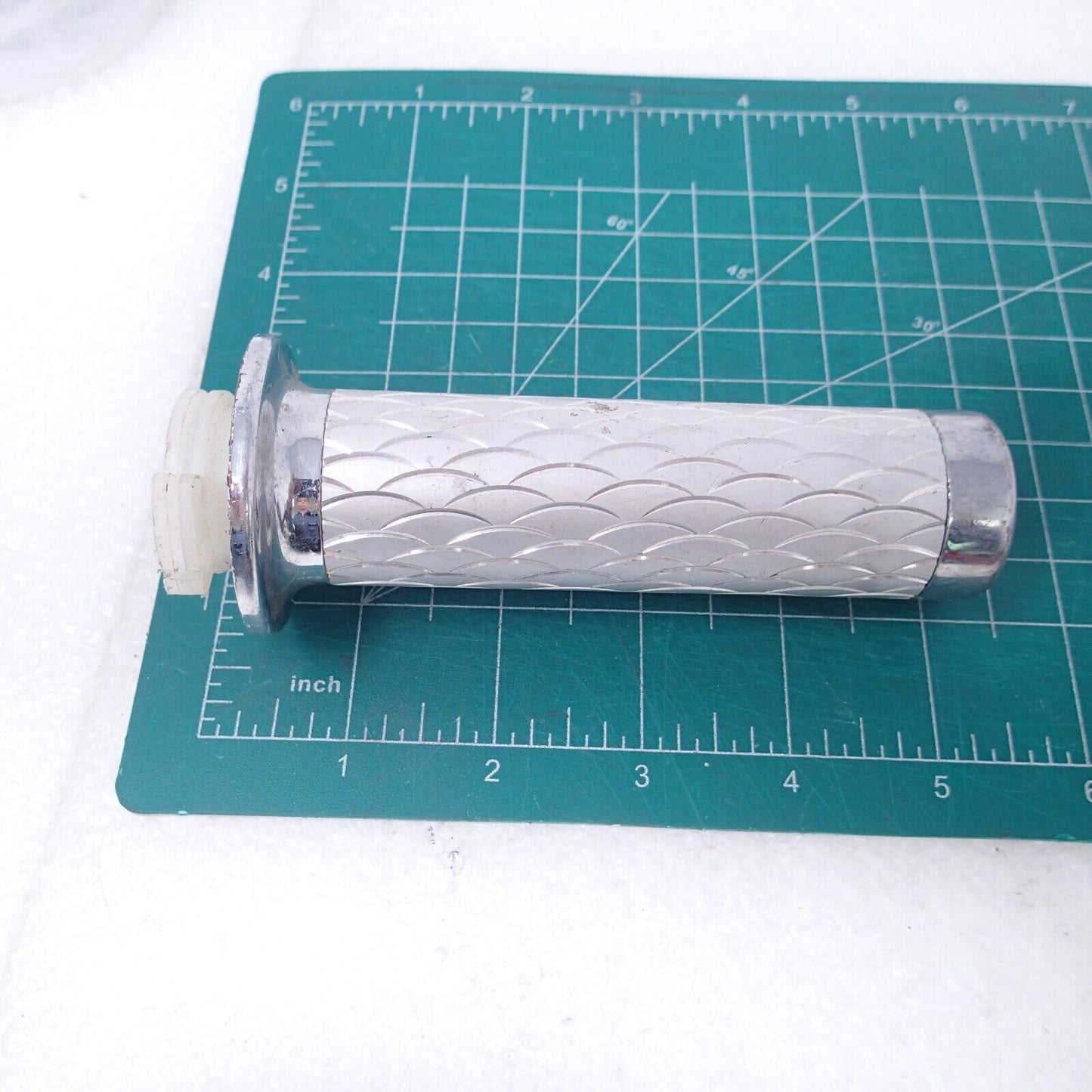 Chrome Aluminum Scooter Throttle Grip (ONE) 2447 USED