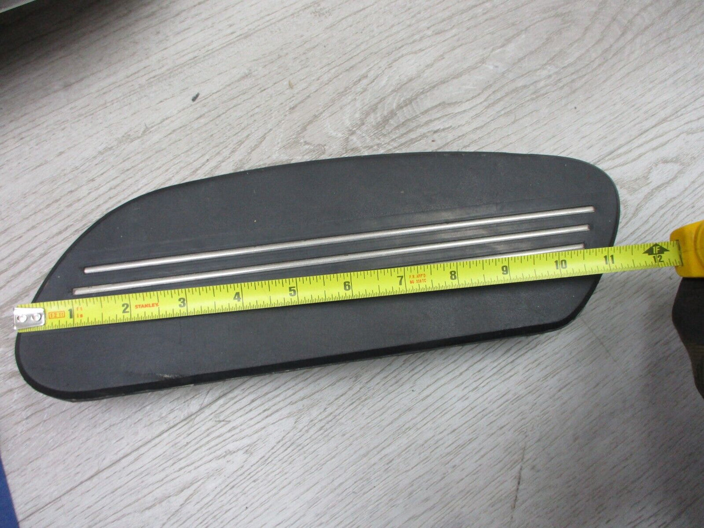 Right Harley Davidson Foot Pad STREAMLINER Inserts 50684-11