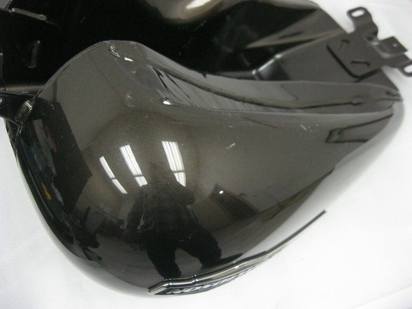 Harley Davidson FUEL TANK GAS 09+ Touring 61356-08 Bronze?