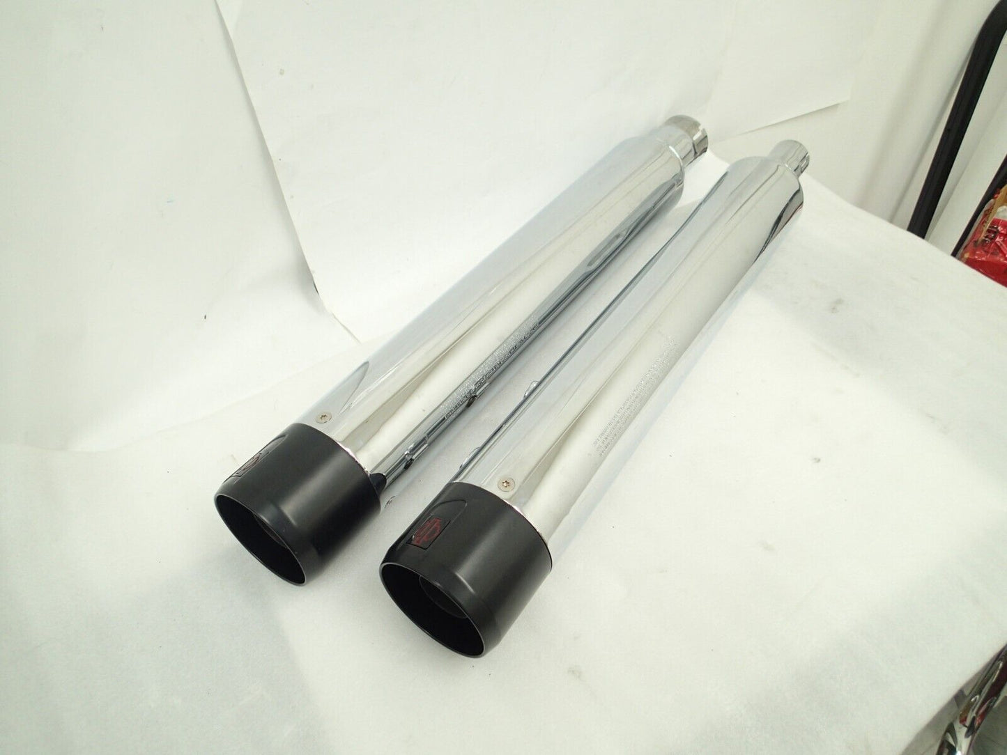 Harley-Davidson CVO 18-20 CVO Chrome Mufflers 64900731/2 End Caps 65100171