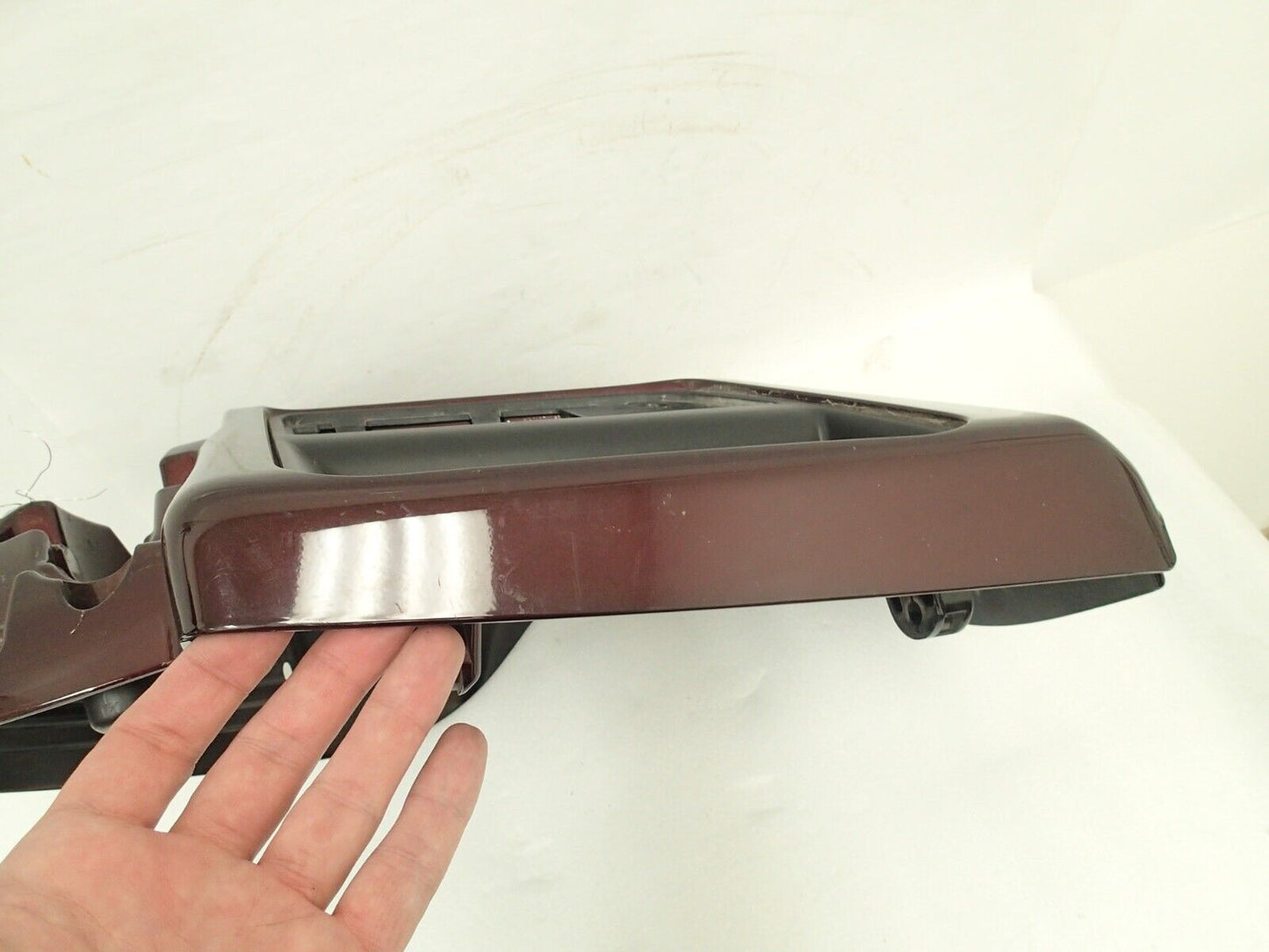 17 Harley Street Glide Front Left Lower Leg Fairing VELOCITY RED Cherr? 57100112