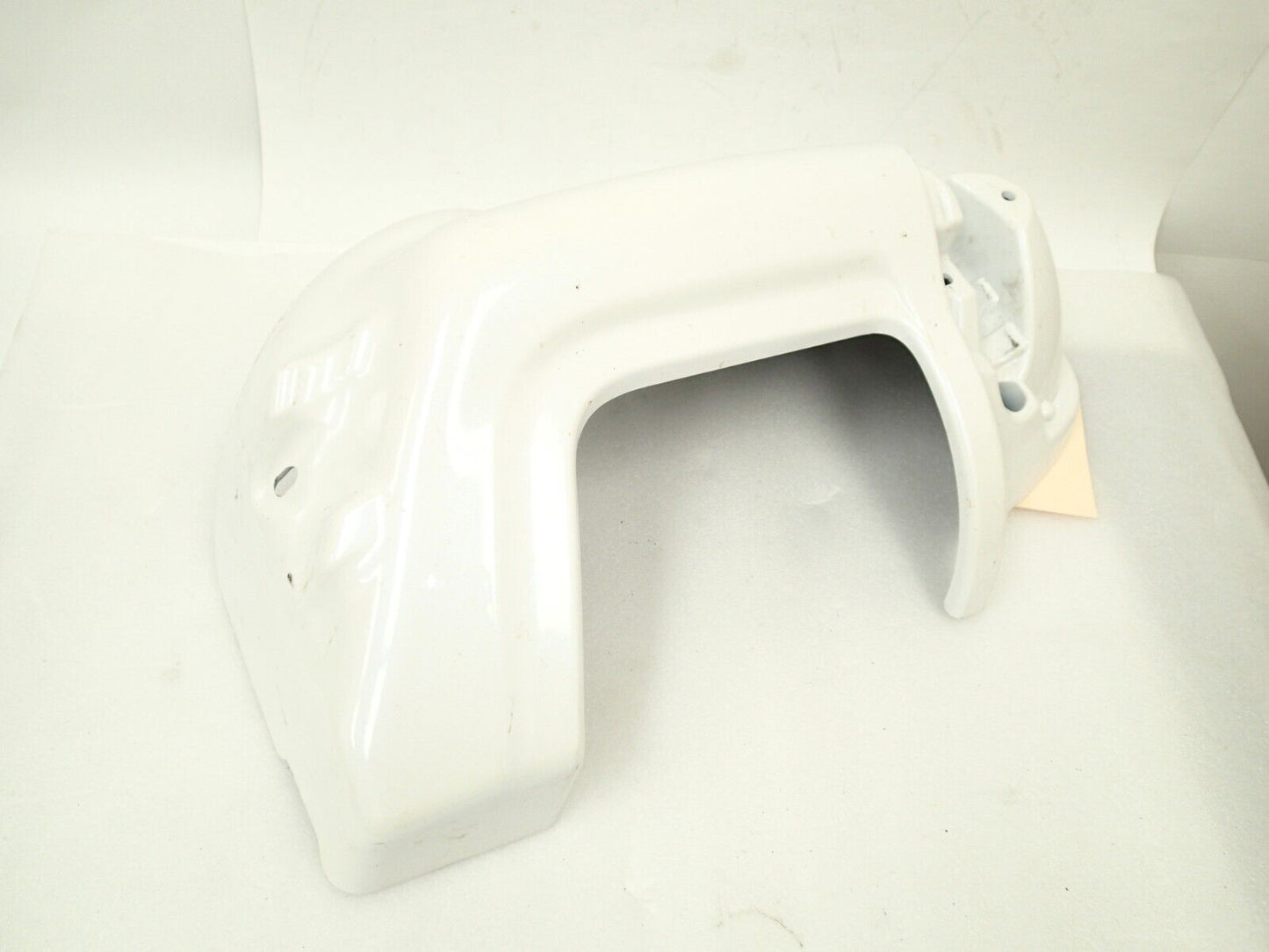OEM 04 - 16 Harley Davidson TOURING Lower Fairing RT Side 58817-05A White Scuff