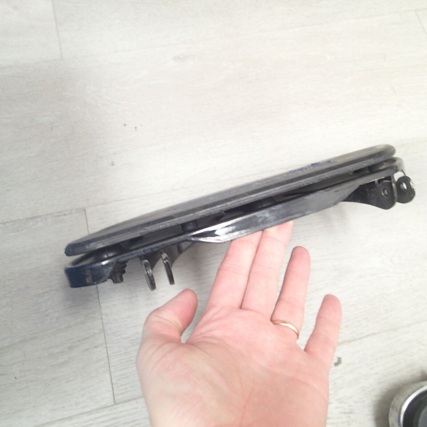 15-23 HARLEY-DAVIDSON BOTTOM FOOT BOARD BLACK 51068-08 (LEFT) ONE INIT!