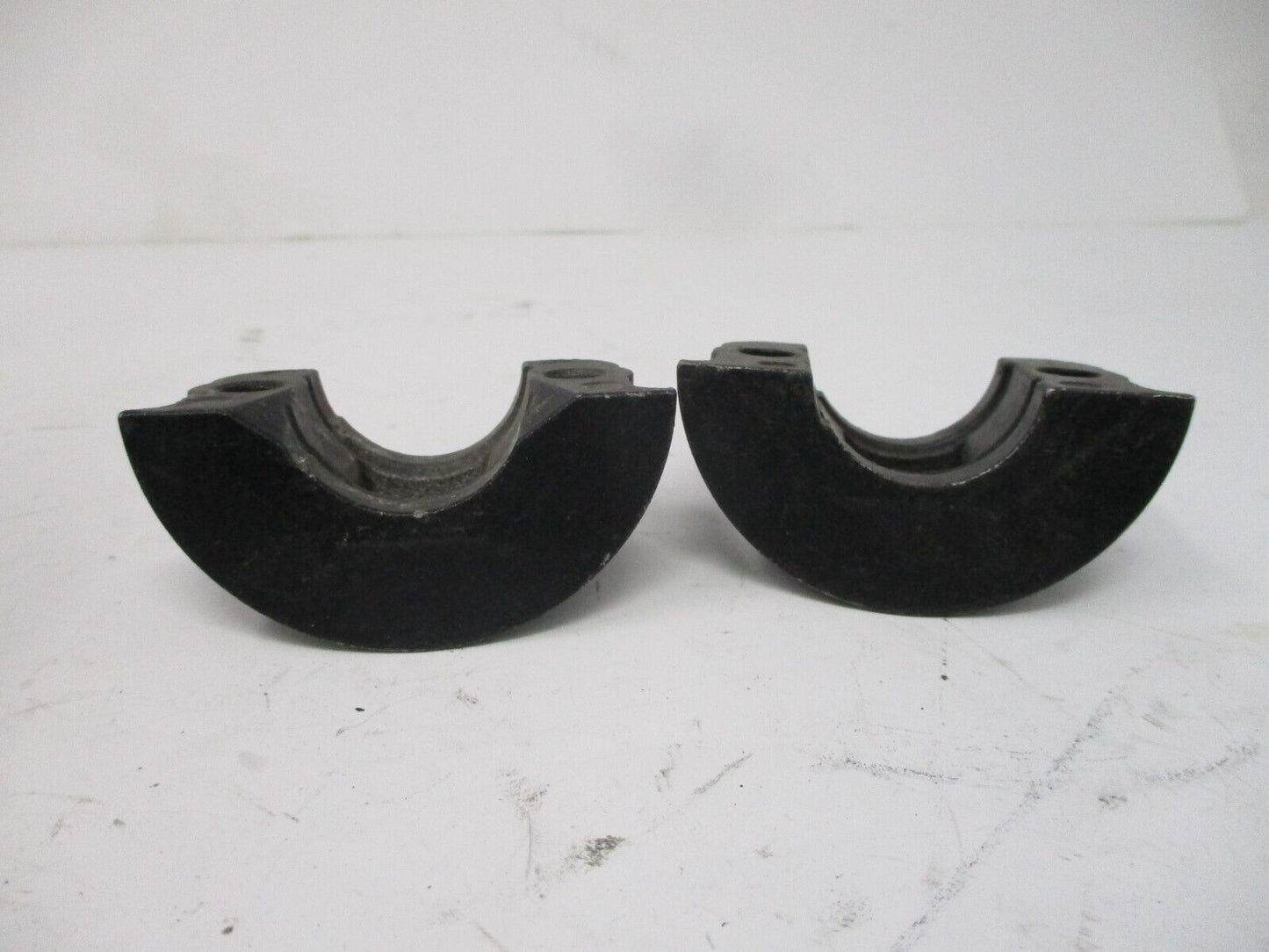 SET 2pcs DRAG SPECIALTIES 0615-0274 CLAMP HALF BLACK FOR 08-19 FLT PAir