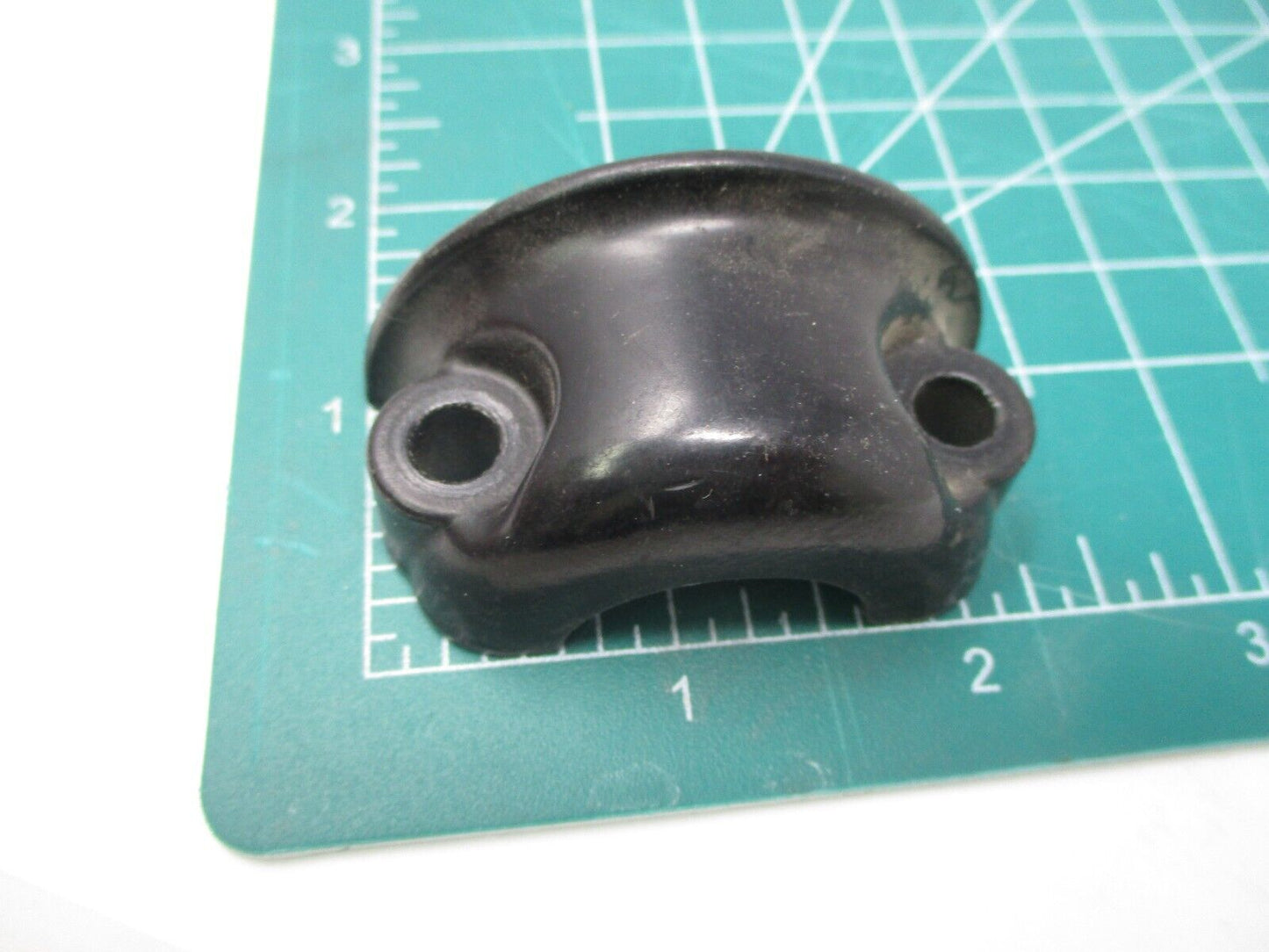 1pcs DRAG SPECIALTIES 0615-0274 CLAMP HALF BLACK FOR 08-19 FLT