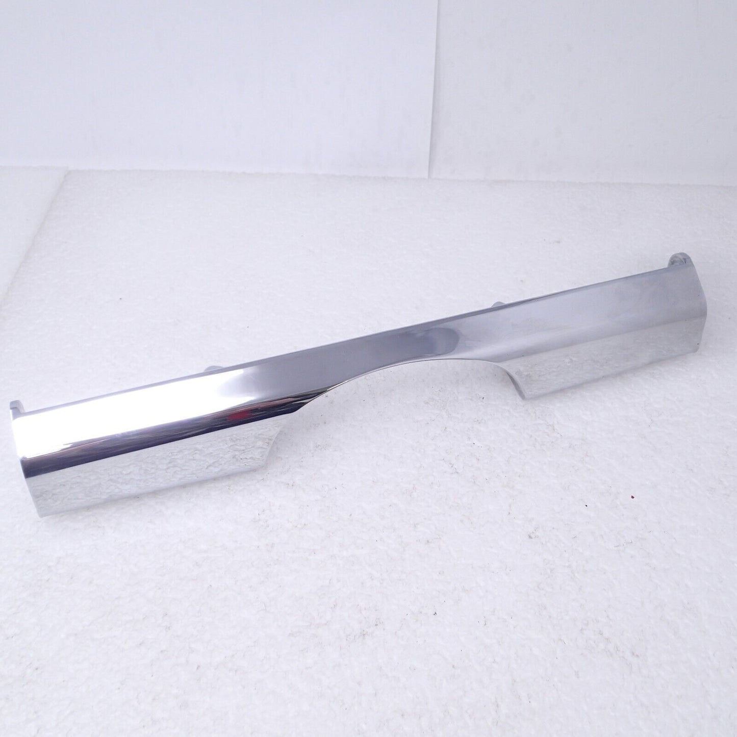 Harley Davidson Touring Rear Turn Signal 13" Bracket 68510-74C NICE!