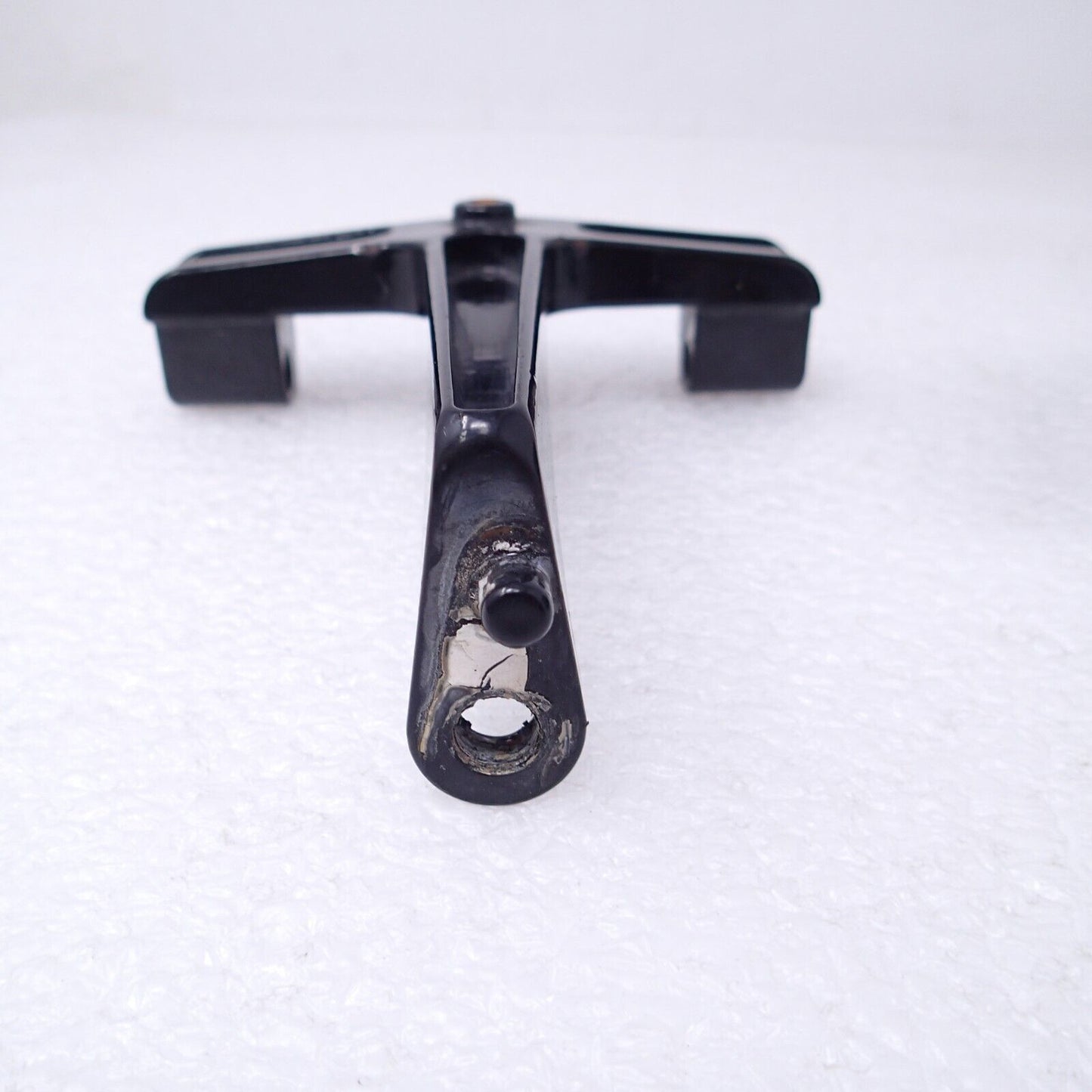 HARLEY DAVIDSON FOOTBOARD SUPPORT ASSY, GLOSS BLACK OEM: 52719-93B (SINGLE UNIT)