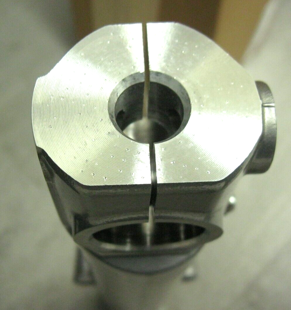 Harley -Davidson OEM Right Hand Only 04-13 Dyna XL Lower Fork Slider 46076-04