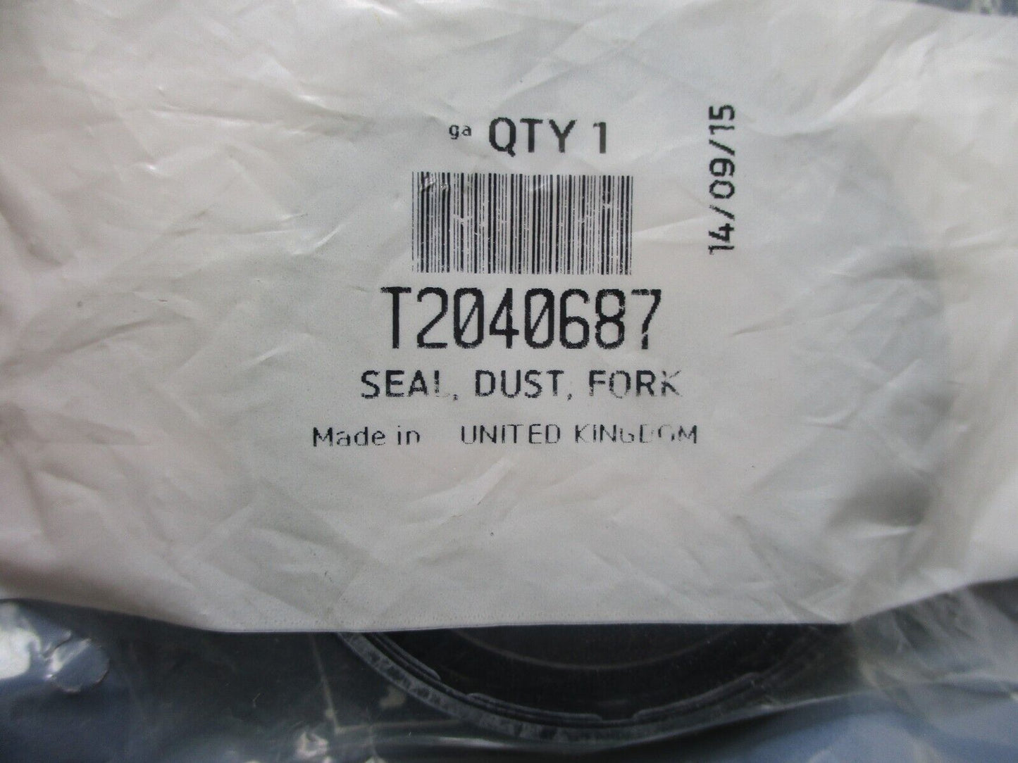 T2040687 Dust Seal Triumph