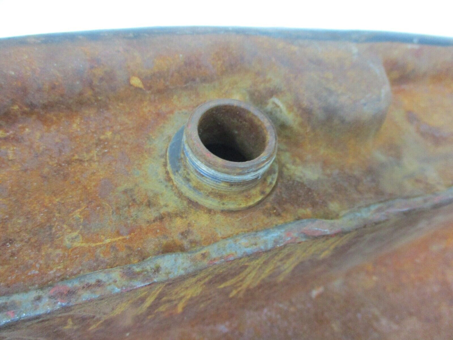 AFTERMARKET FUEL TANK FOR SPORTSTER/CUSTOM UNBRANDED
