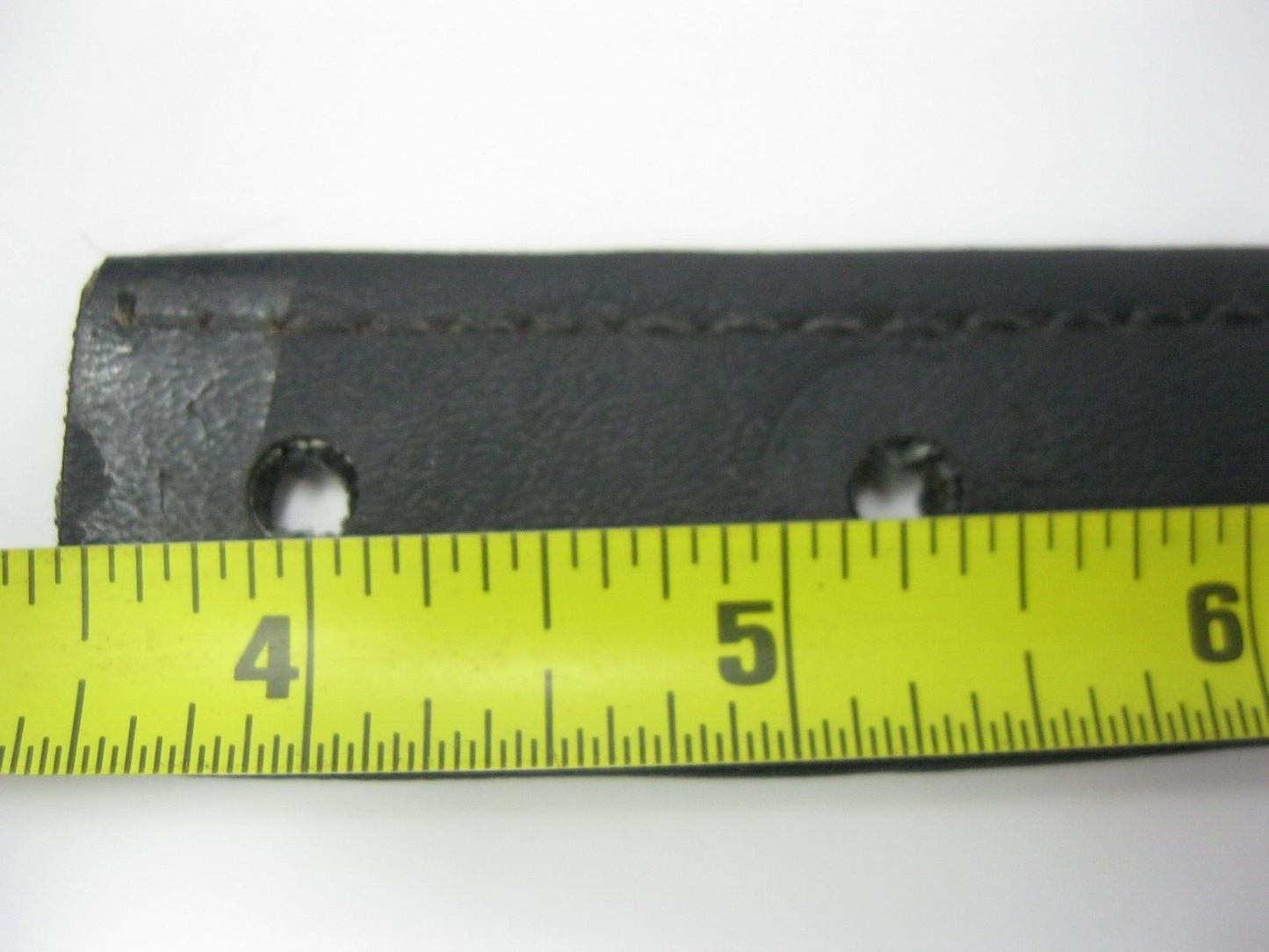 Harley 26.5" (25.25" (Outer) 22.75" (Inner) Hole Center/Hole Center) Seat Strap