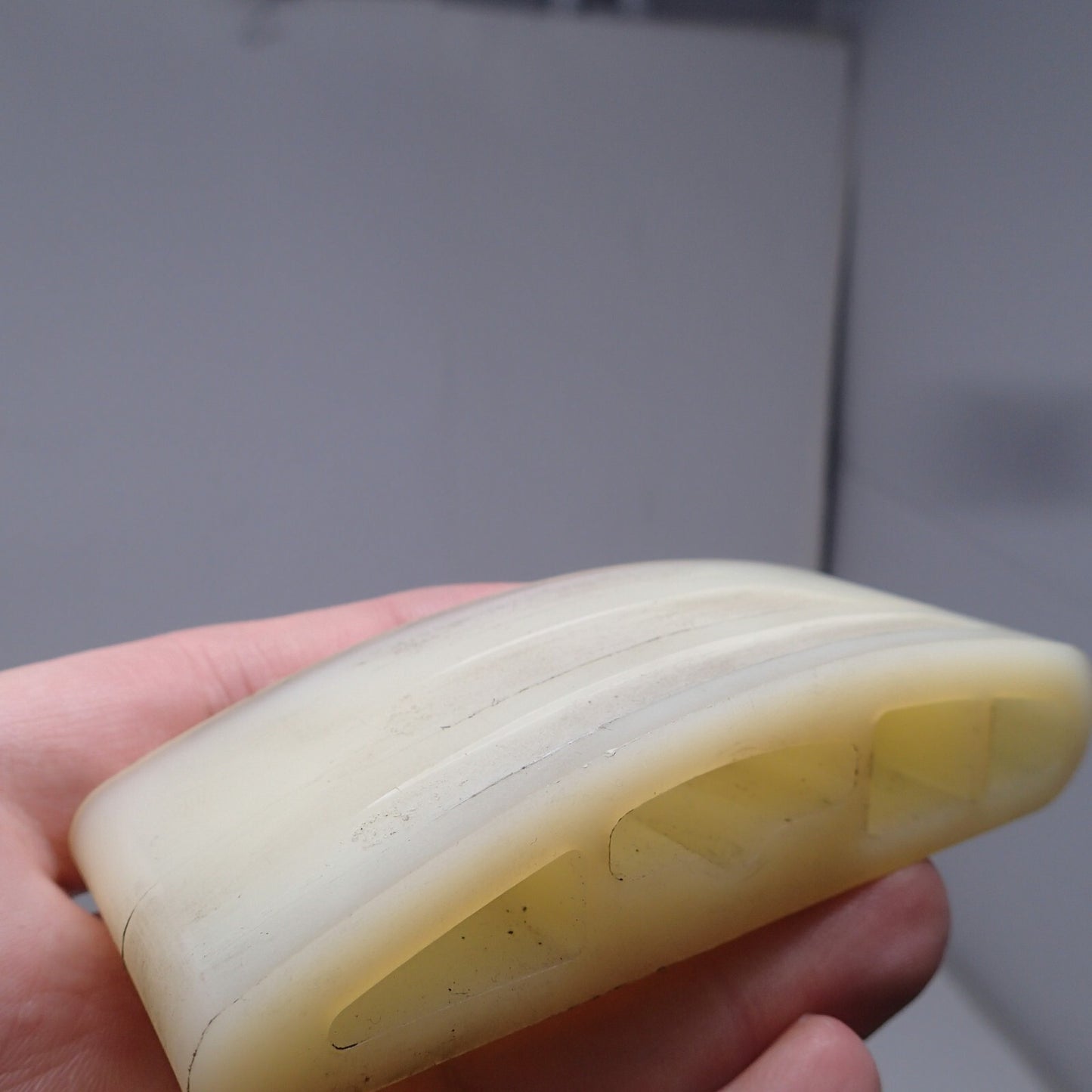 HARLEY USED OEM Primary Chain Tensioner Pad Big Twin 2001-06 39976-01