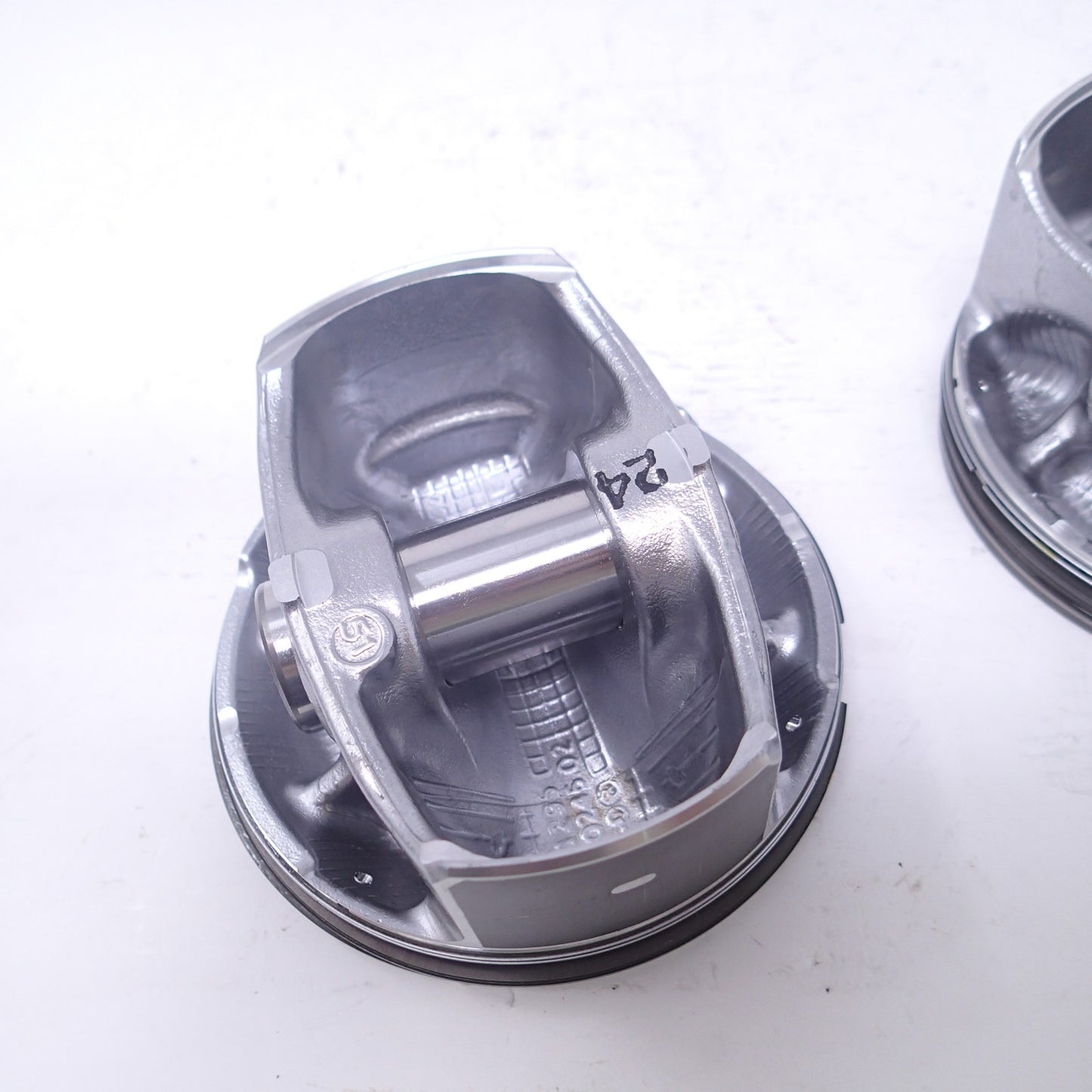 21900037 / 100 STD OEM Harley Davidson Piston FRT 7423 EM22/ FRT 5347 EM21
