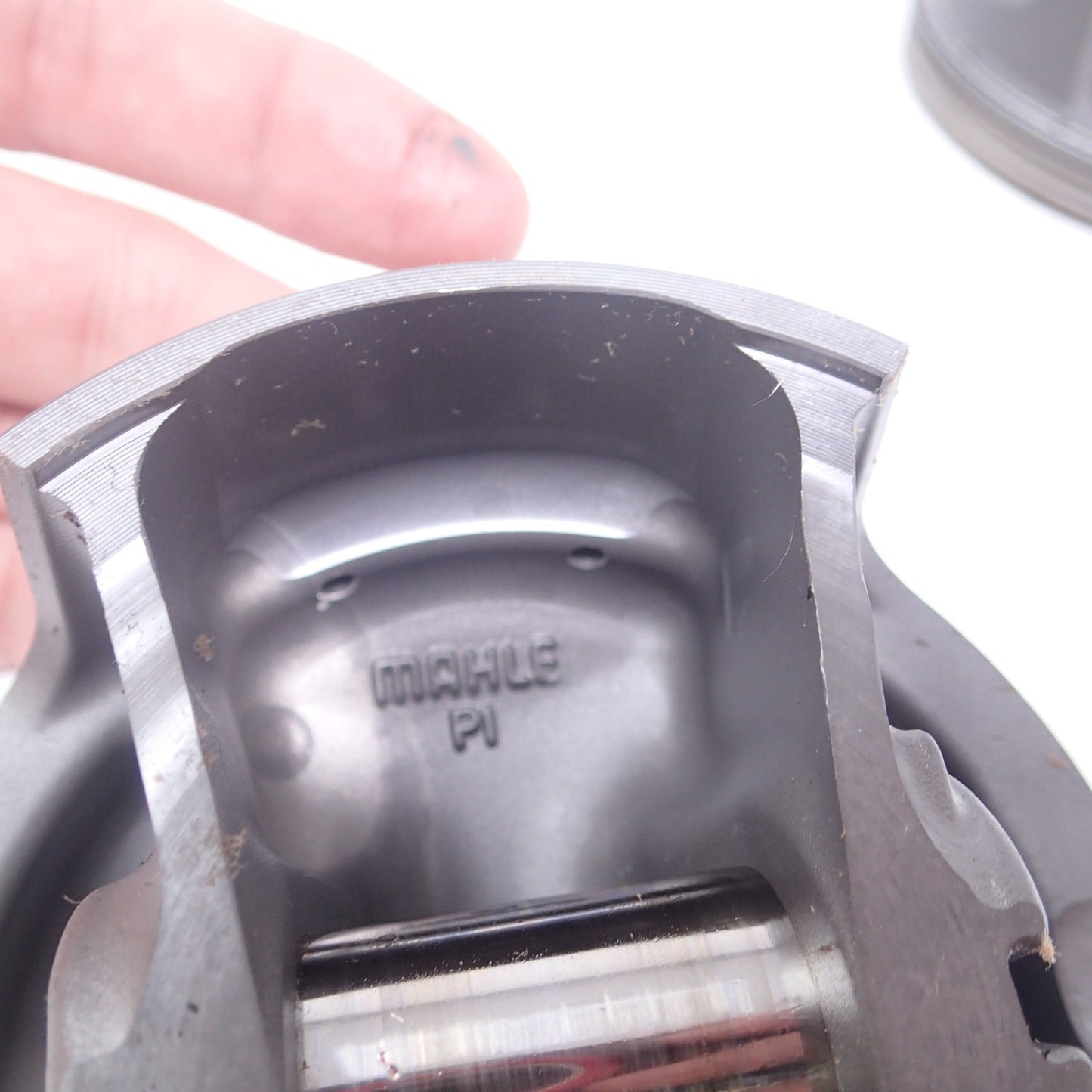 Harley Davidson M8 114ci Pistons USED 101p27+ MAHLE