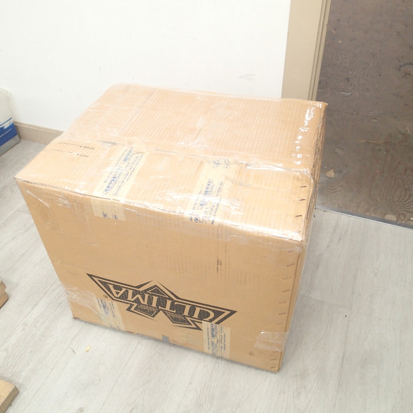 28L Universal Motorcycle Trunk Scooter Tail Box Suzuki