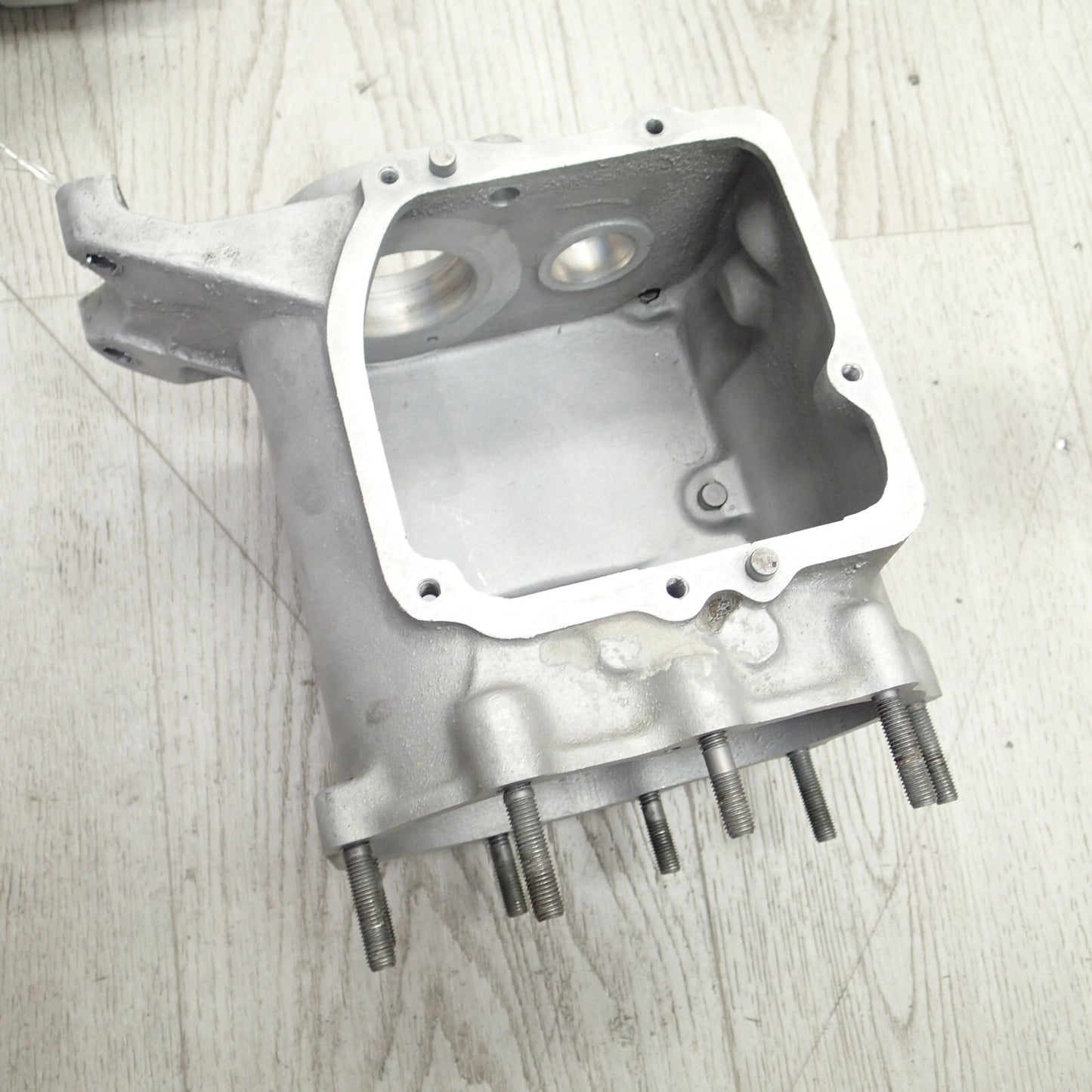 Harley Shovelhead 4 speed rotary top Transmission case 34709-80