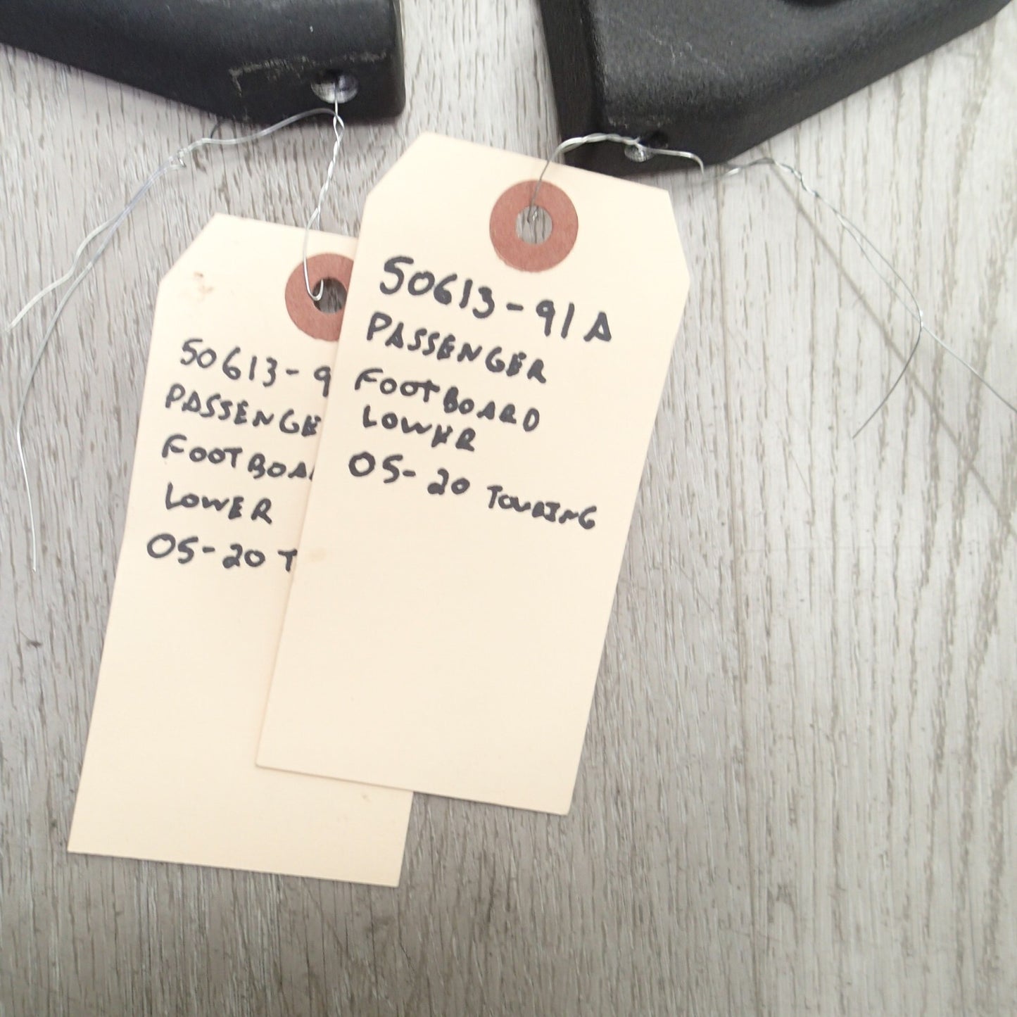 HARLEY OEM PASSANGER FLOORBOARD 50613-91A KIT