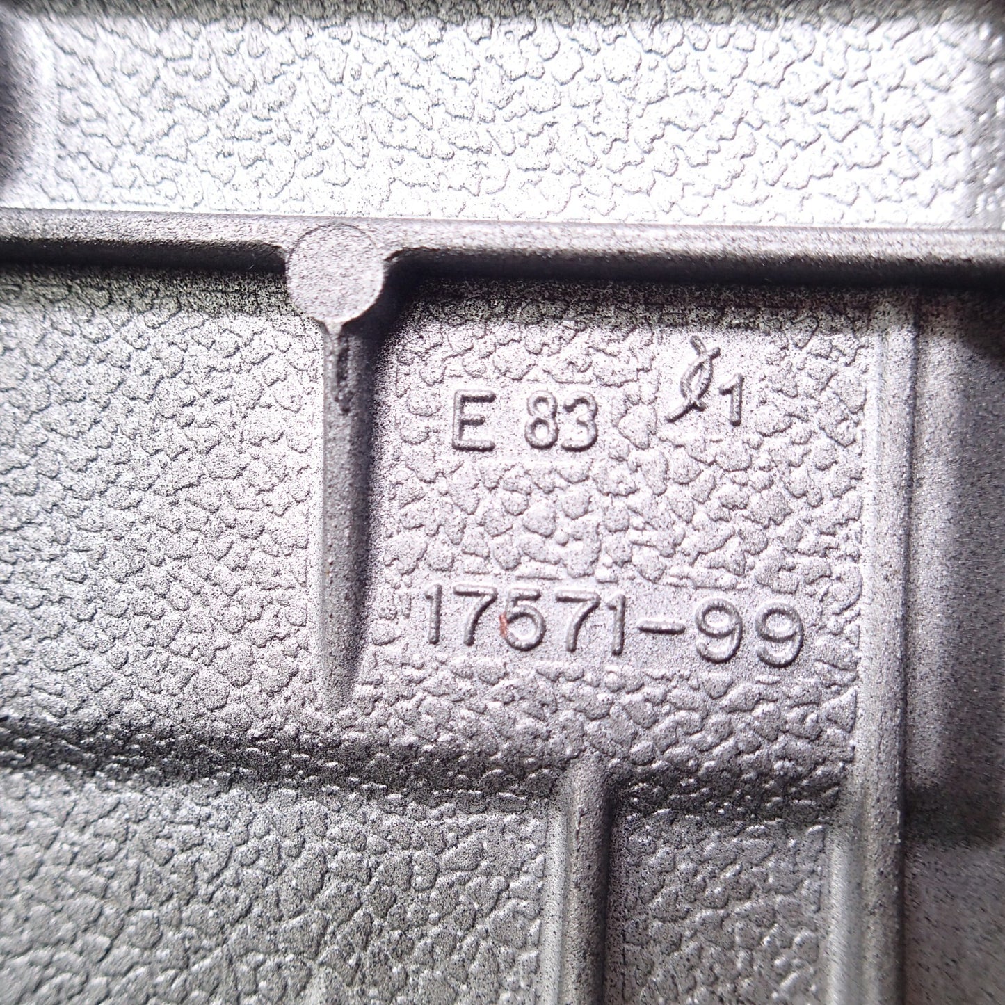 Harley Davidson ROCKER BOX black 17571-99 HD OEM - 1pcs