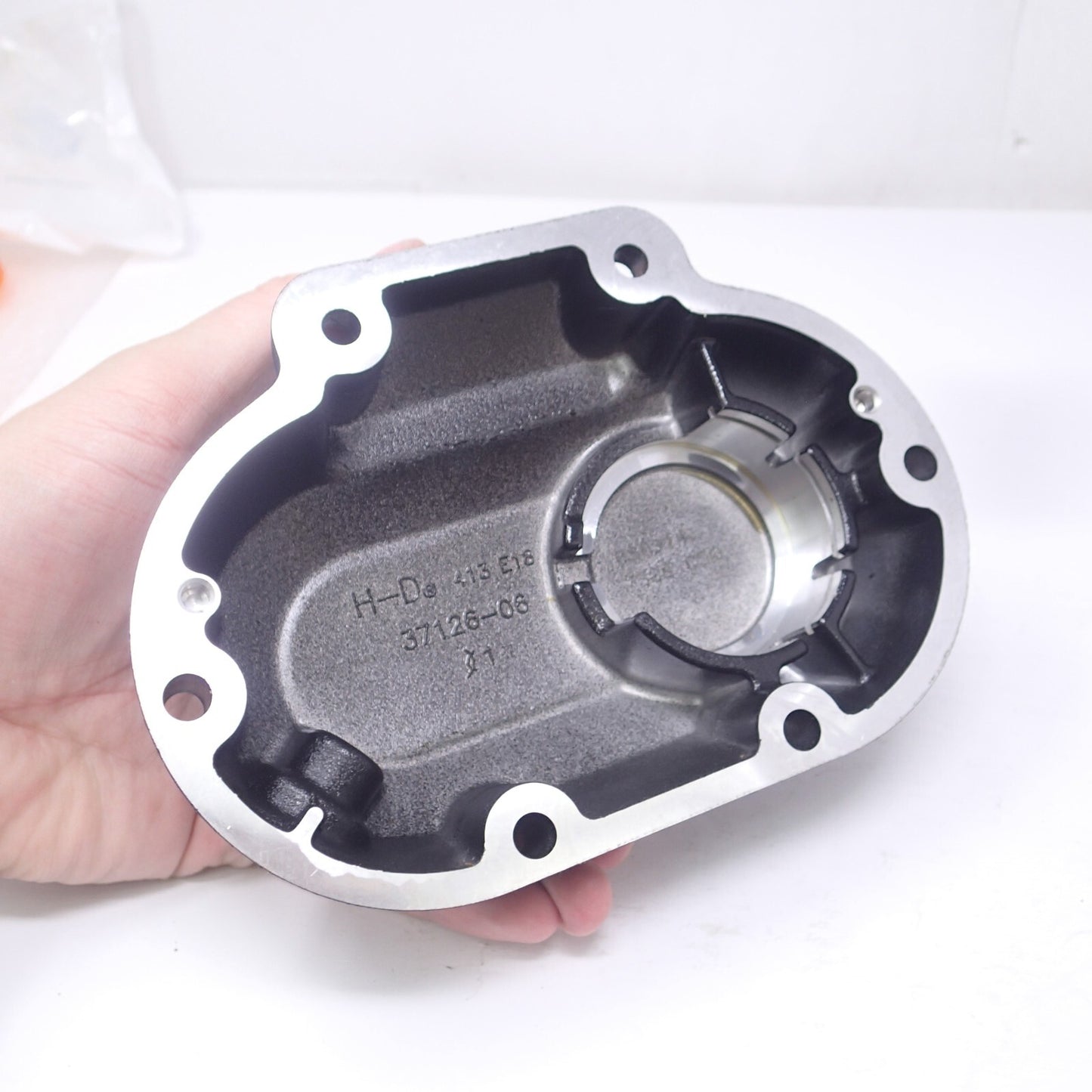 Harley-Davidson Twin Cam Transmission Cover Six Speed 37126-06 Wrinkle Black HD