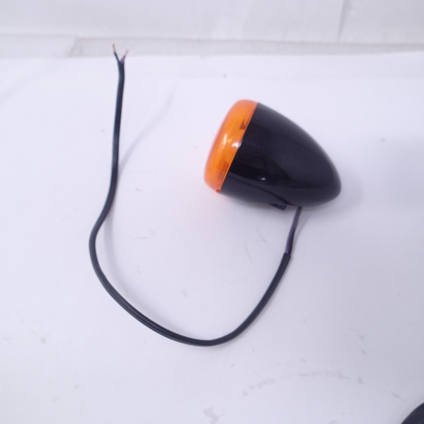 Harley Davidson Turn Signal Rear 2-Wires cable 69360-08 Black With Amber Lens