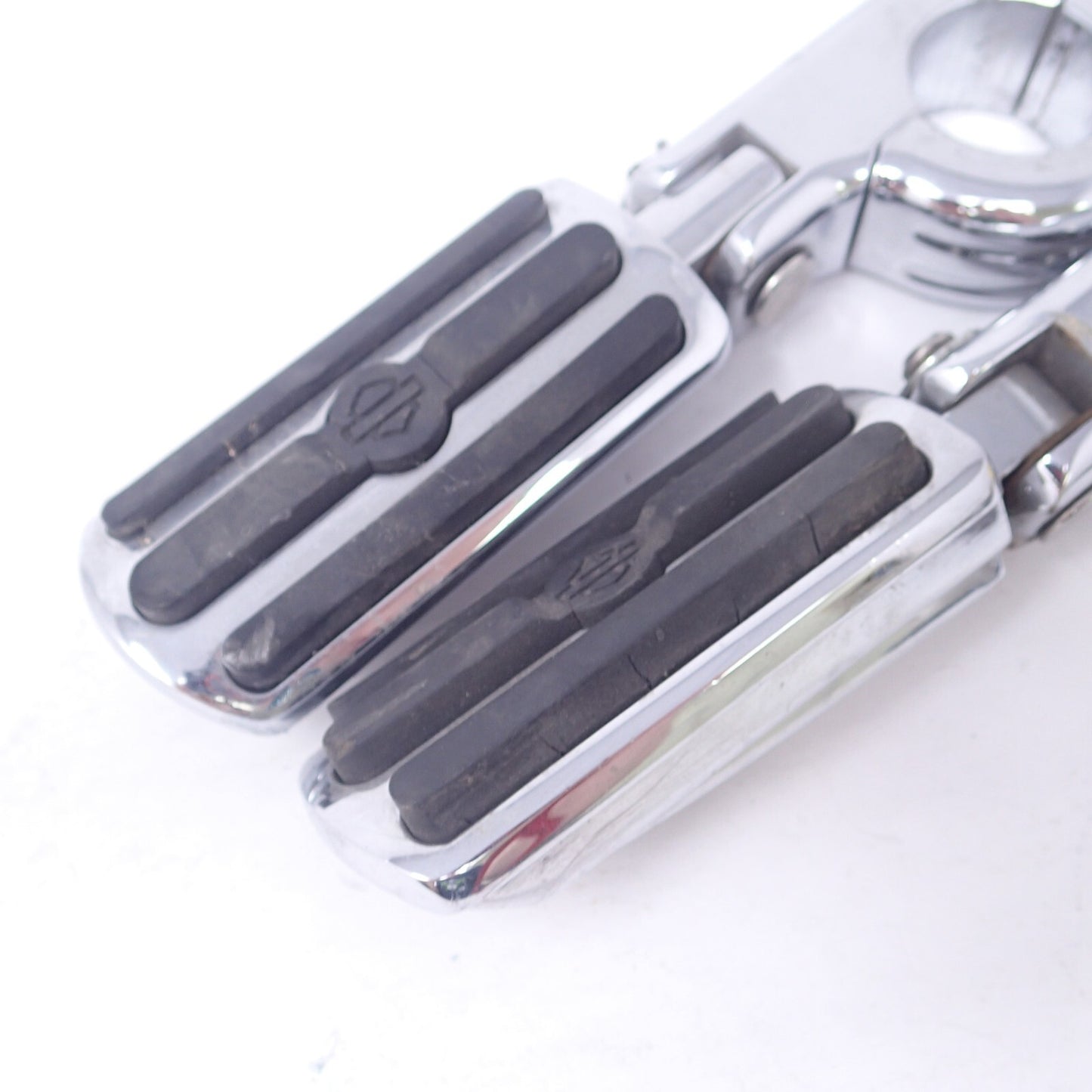 2004 Harley Davidson FLHTI Electra Glide Classic OEM Highway Crash Bar Pegs