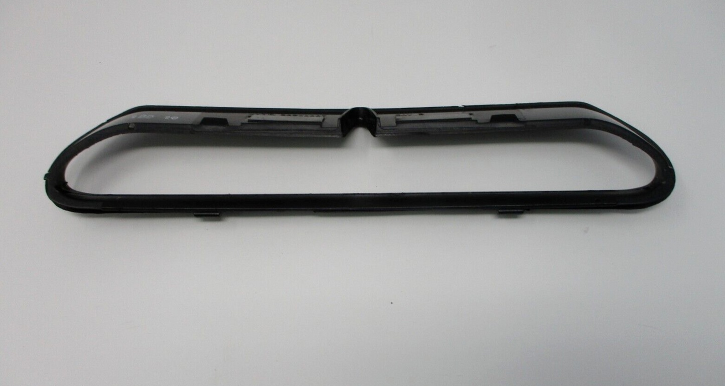 Harley-Davidson OEM Outer Fairing Air Duct Bezel '14-'21 FLH Models 29200007