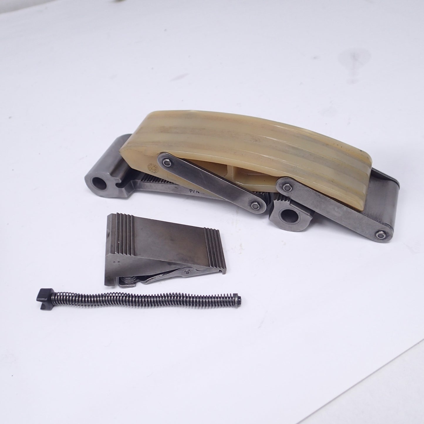 08-13 Harley Davidson FLTRUSE Road Glide Ultra Timing Chain Guides 39929-06B