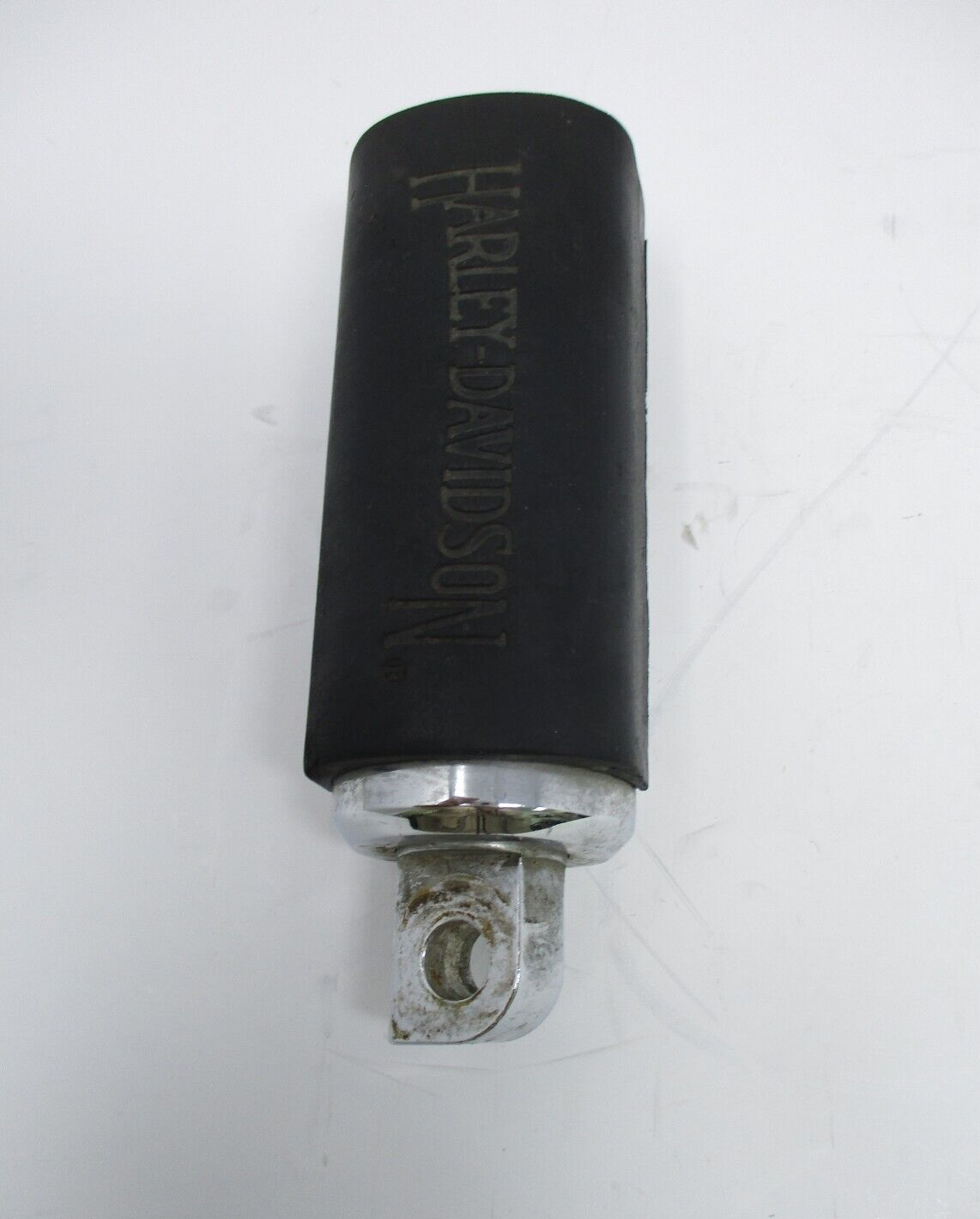 Harley-Davidson Chrome and Rubber Large Diameter Custom Foot Peg Left 50915-90T