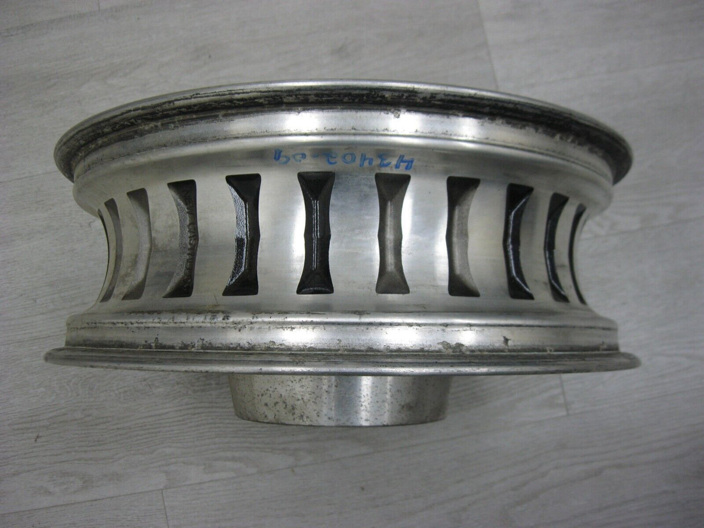 Harley Davidson OEM T16x5.0 MT 28 Spoke Rear Wheel - 43402-09