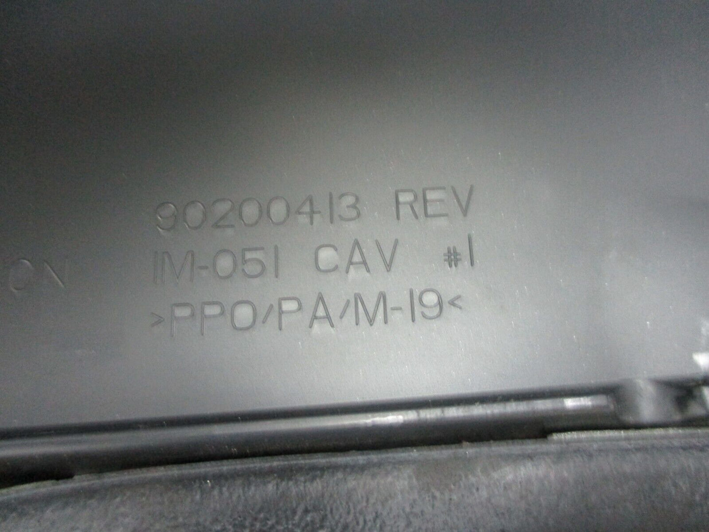 Harley-Davidson OEM Saddlebag LID GRAY 90200413 2014-Later