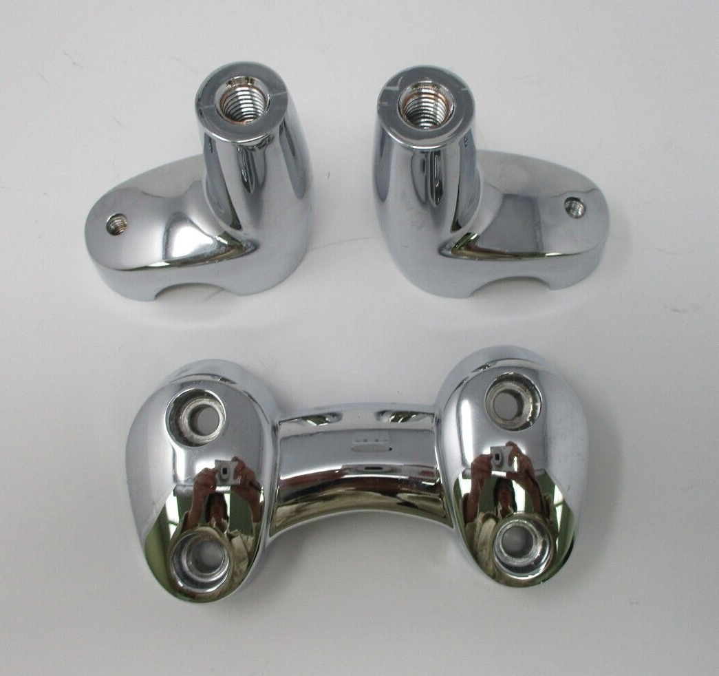 Harley-Davidson OEM 2012-2016 DYNA Handle Bar Clamp 55900005