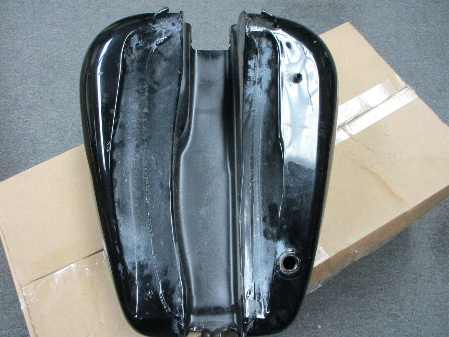 Harley Davidson OEM FXDWG Dyna Fuel Tank Vivid Black Damaged 61586-04