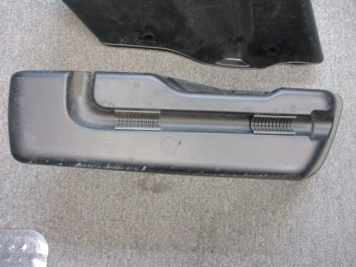 Harley Davidson OEM 14 Later Saddlebags Left & Right No Lids Damage 90200412